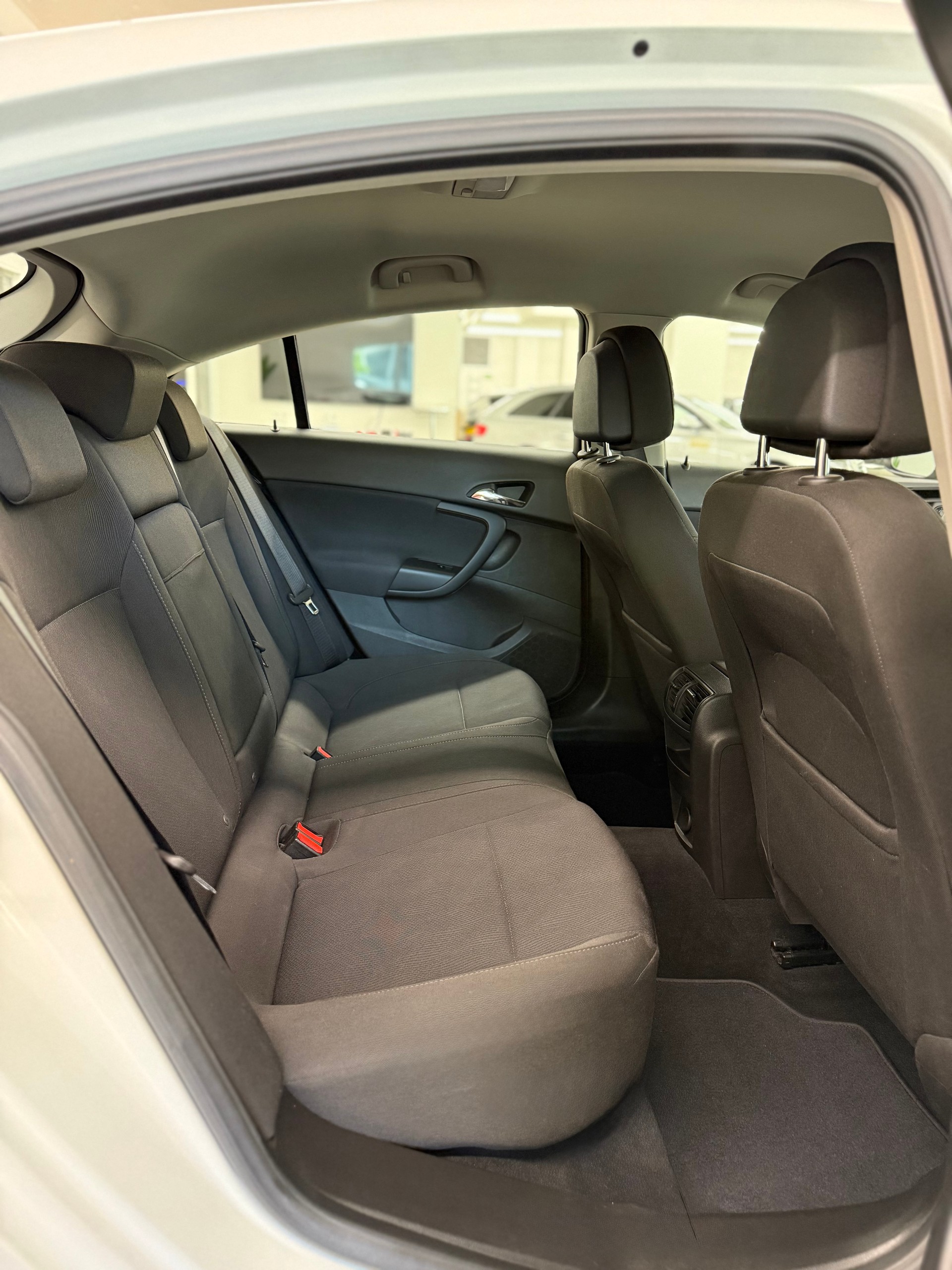 OPEL Insignia 2.0 T Edition Automatik-image-15