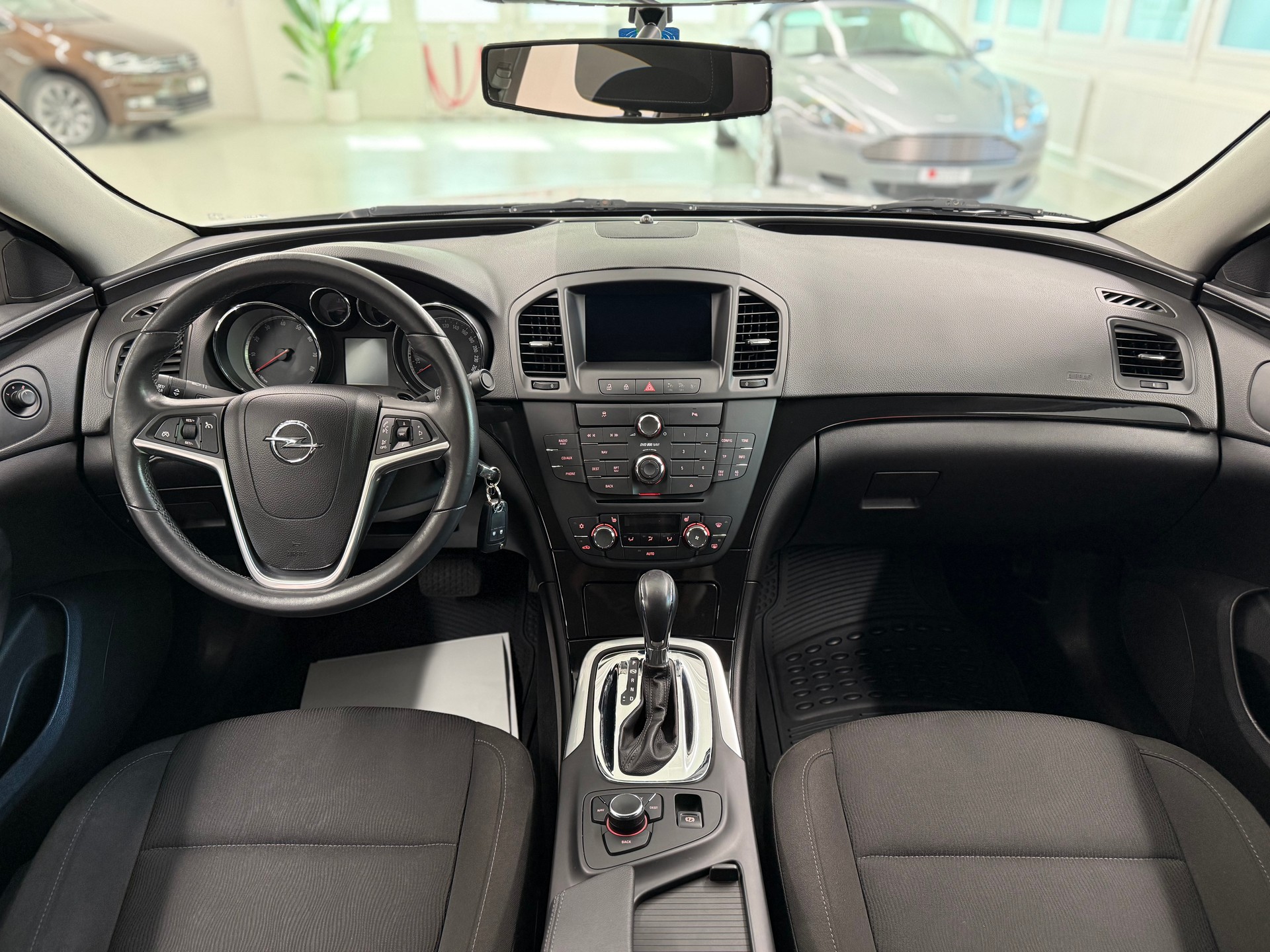 OPEL Insignia 2.0 T Edition Automatik-image-12