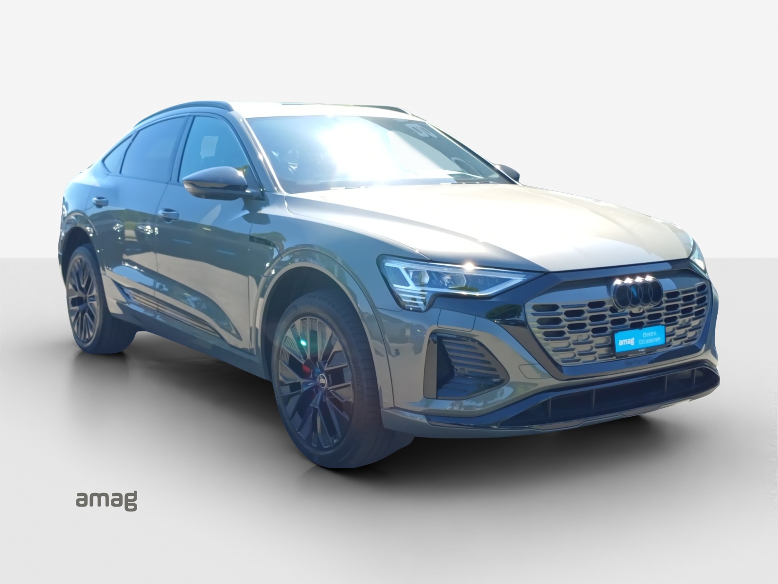 AUDI Q8 Sportback 55 e-tron Black Edition quattro-image-6