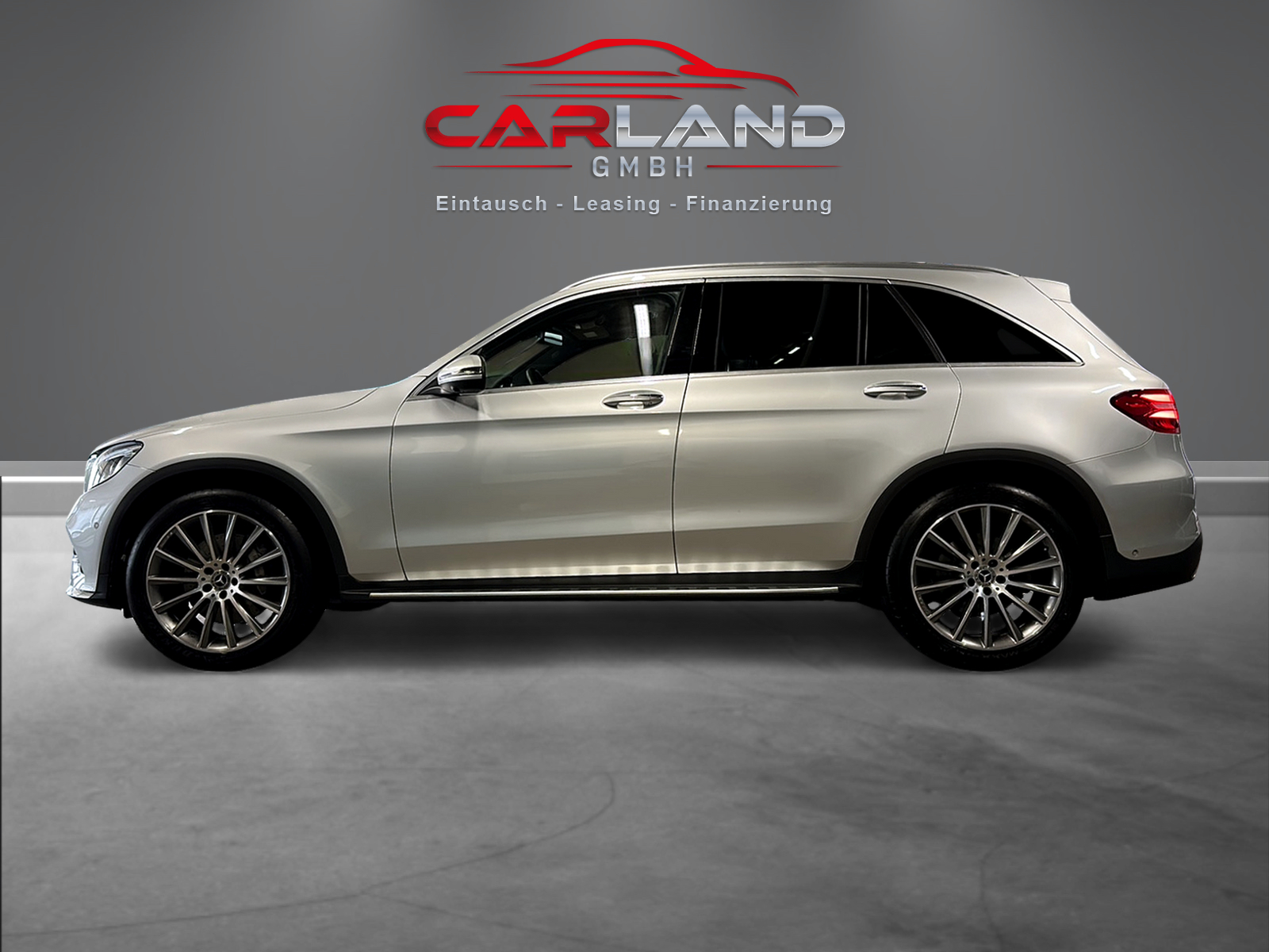 MERCEDES-BENZ GLC 250 AMG Line 4Matic 9G-Tronic-showroom-element-1