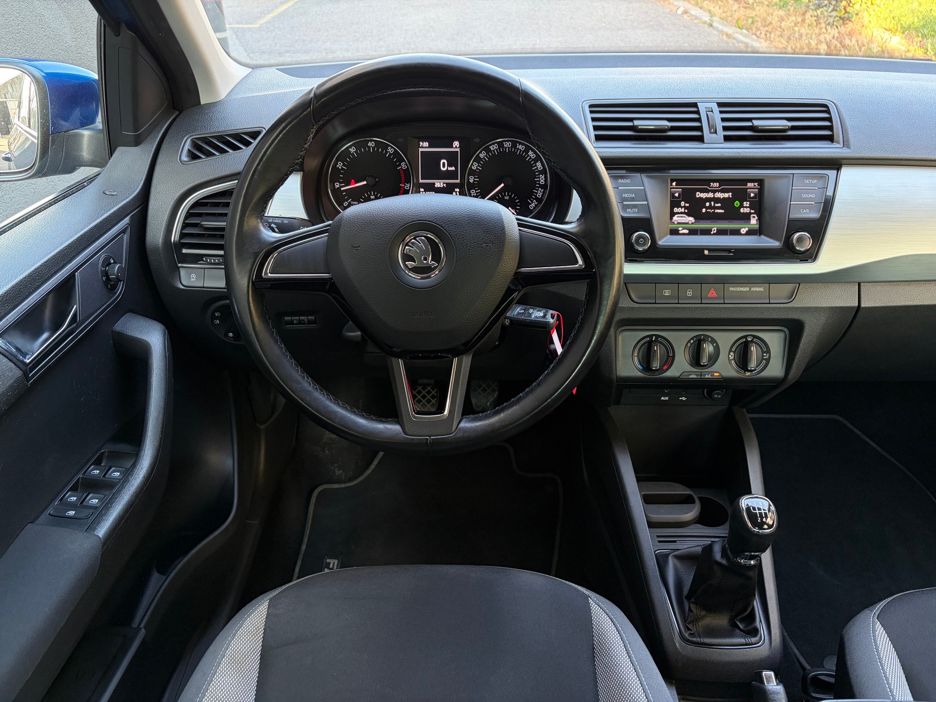 SKODA Fabia 1.2 TSI Ambition-image-7