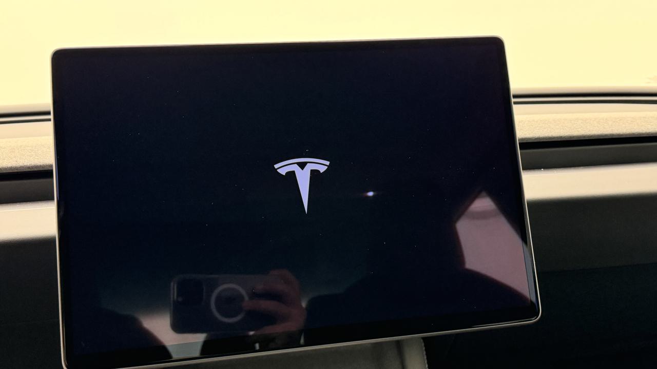 TESLA Model 3 RWD-image-7