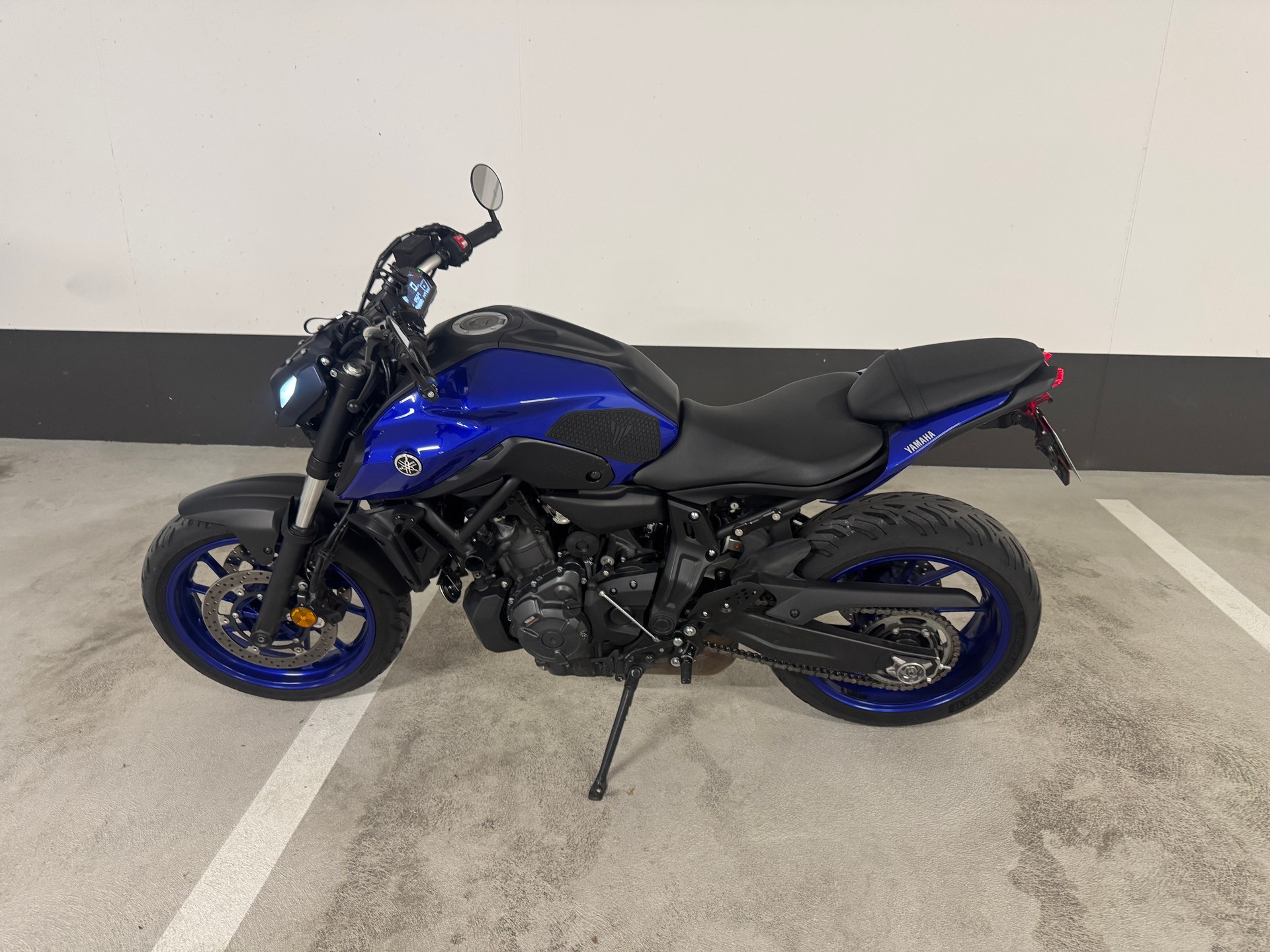 YAMAHA MT-07 (35KW)-image-1