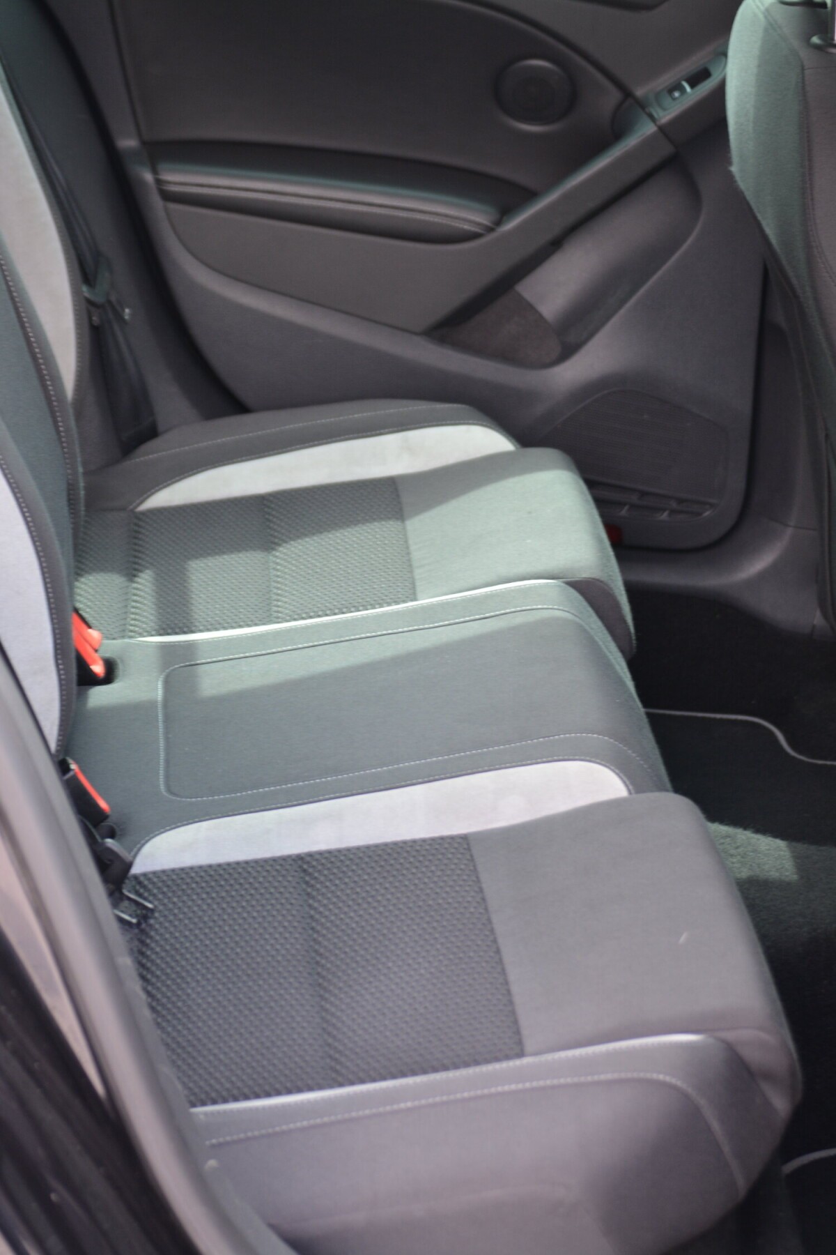 VW Golf 2.0 TSI R 4Motion DSG AB MFK-image-11