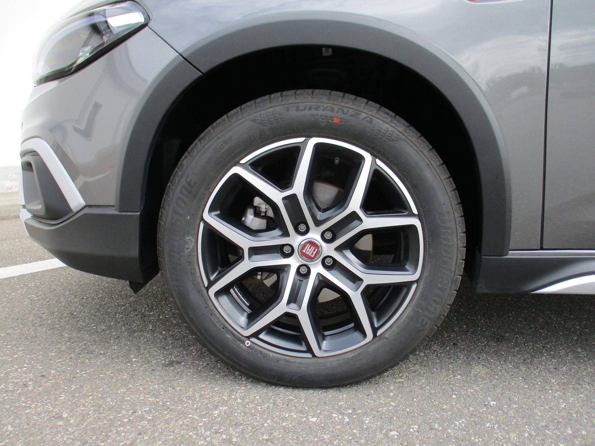 FIAT Tipo 1.5 MHEV Swiss Edition Cross-image-9