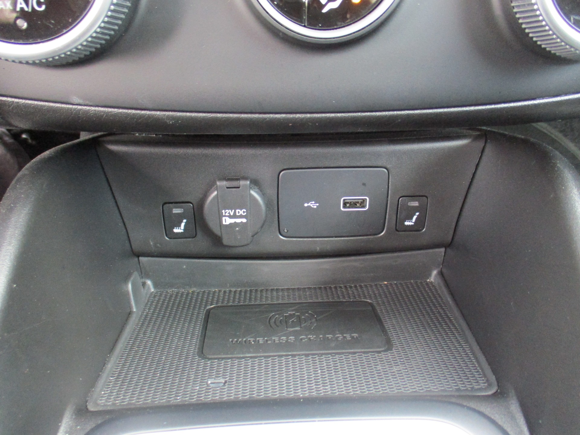FIAT Tipo 1.5 MHEV Swiss Edition Cross-image-8