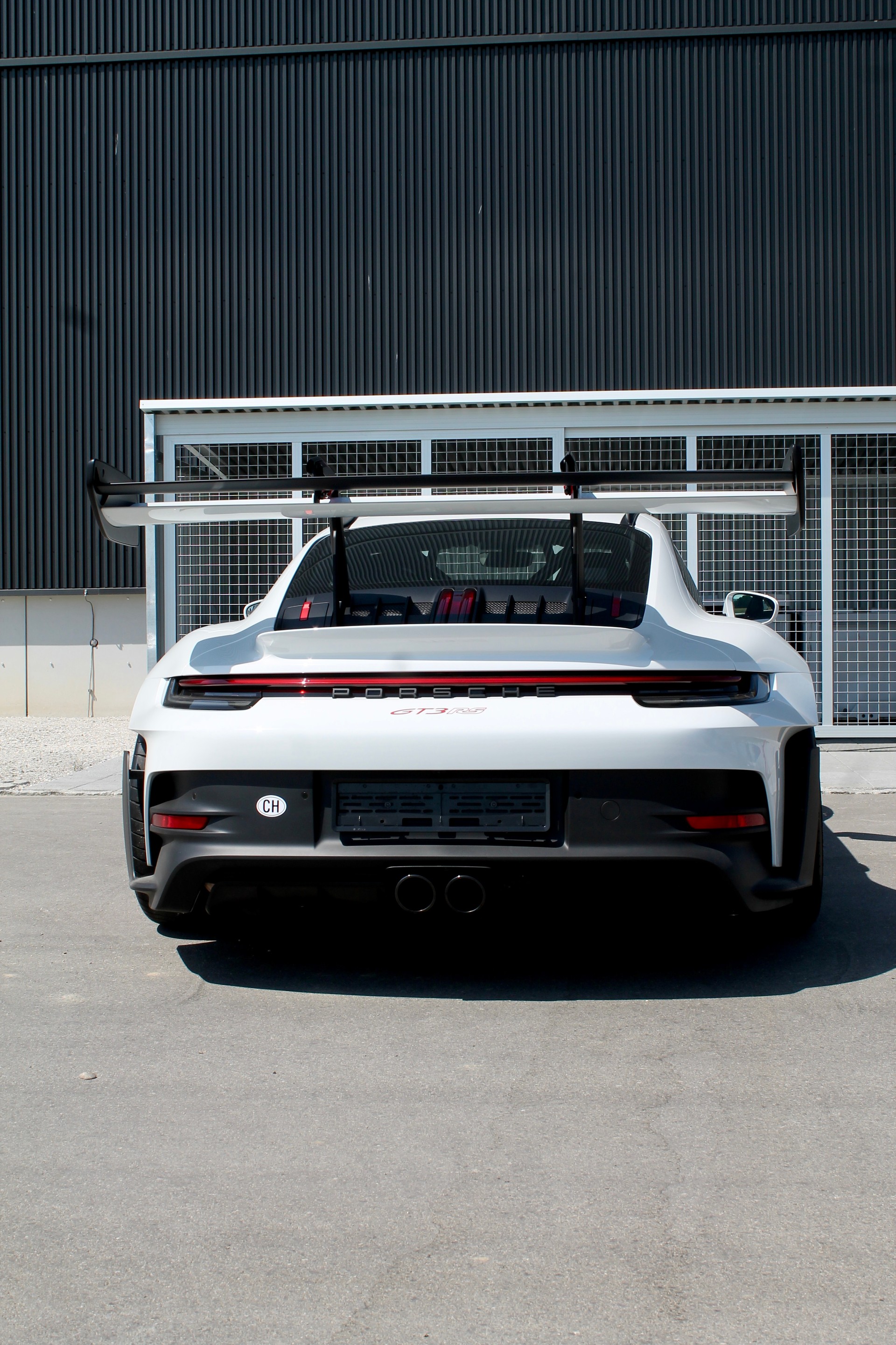PORSCHE 911 GT3 RS-image-3