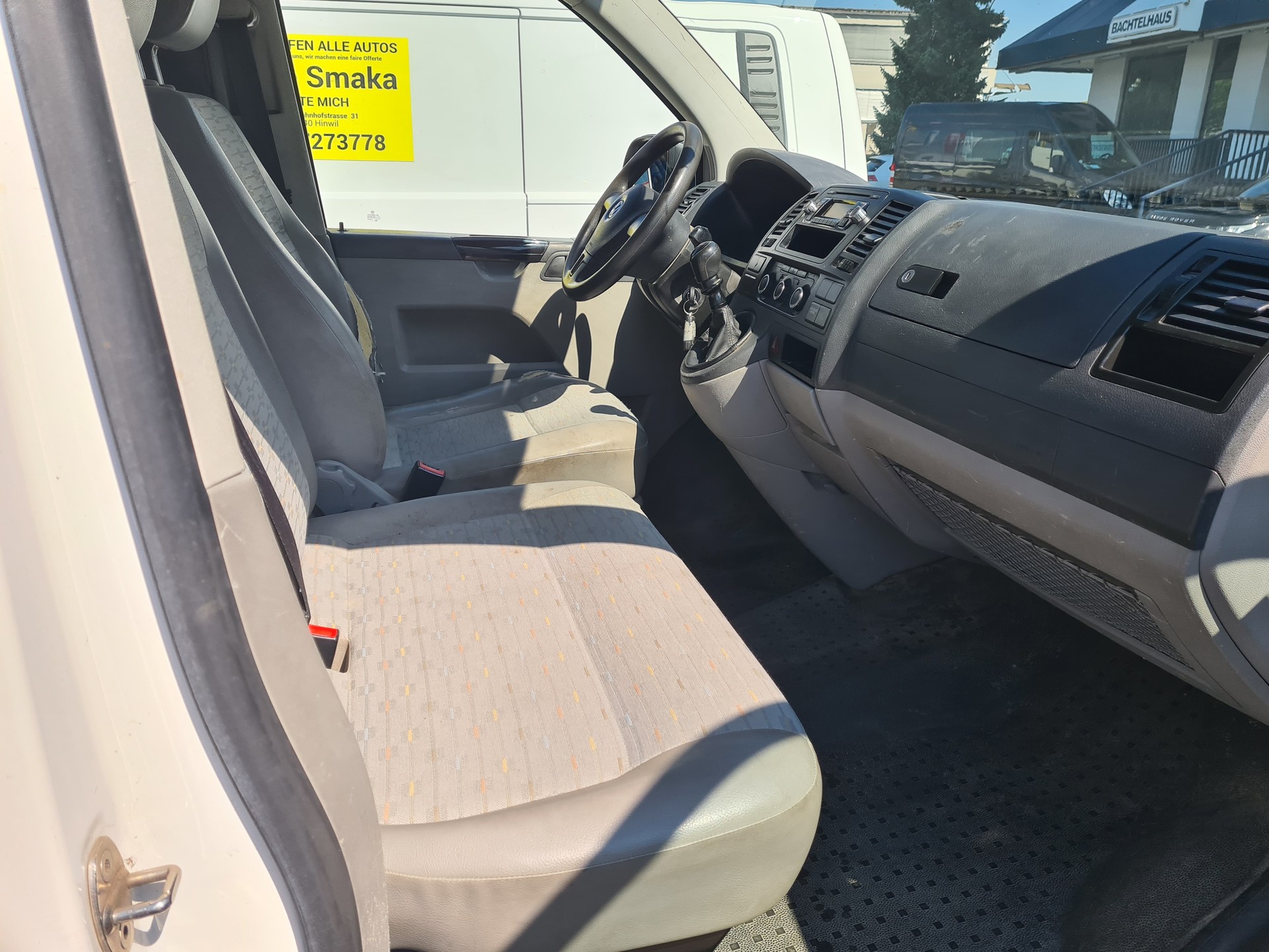 VW T5 2.0 TDI-image-6
