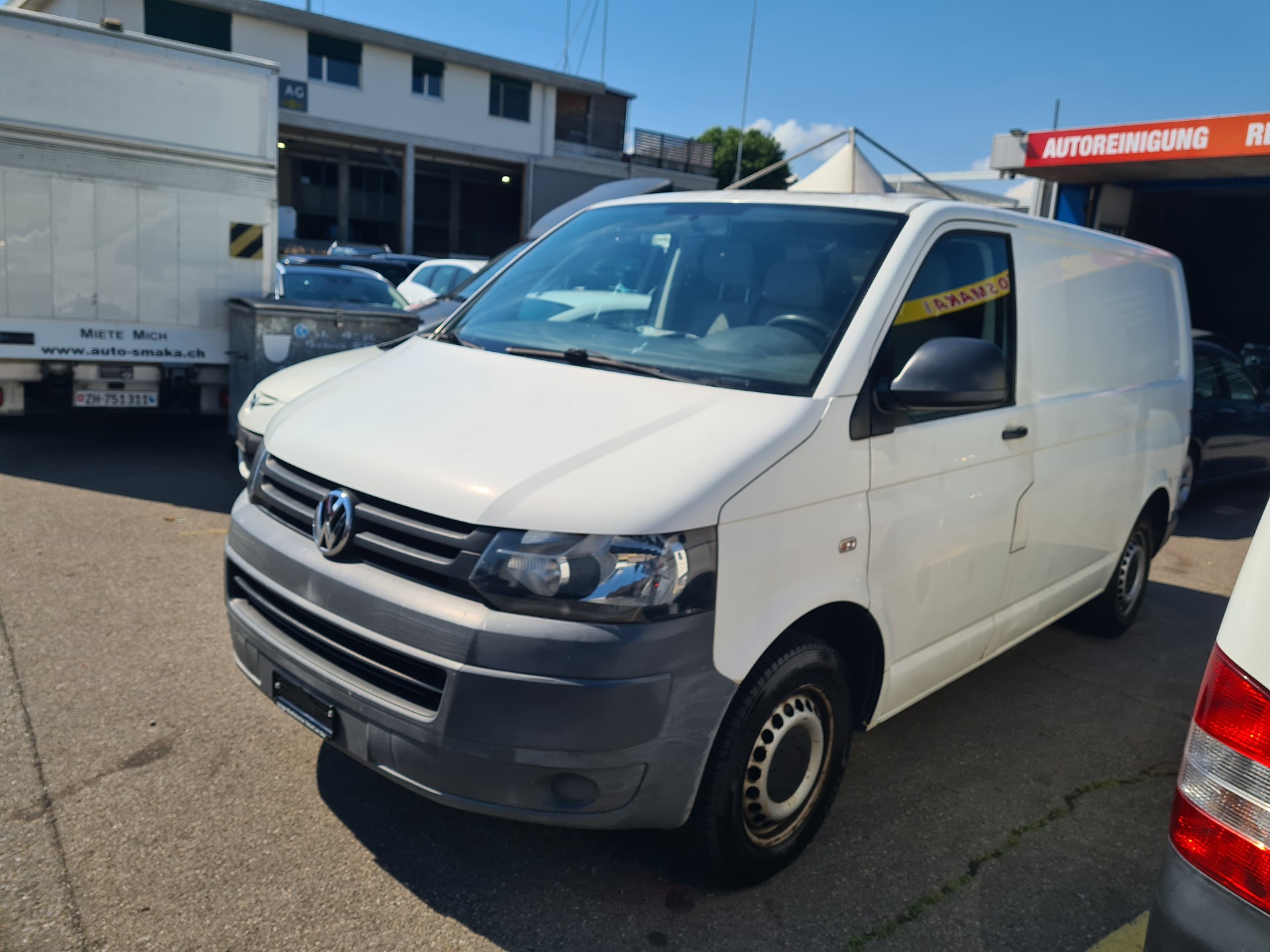 VW T5 2.0 TDI-showroom-element-3