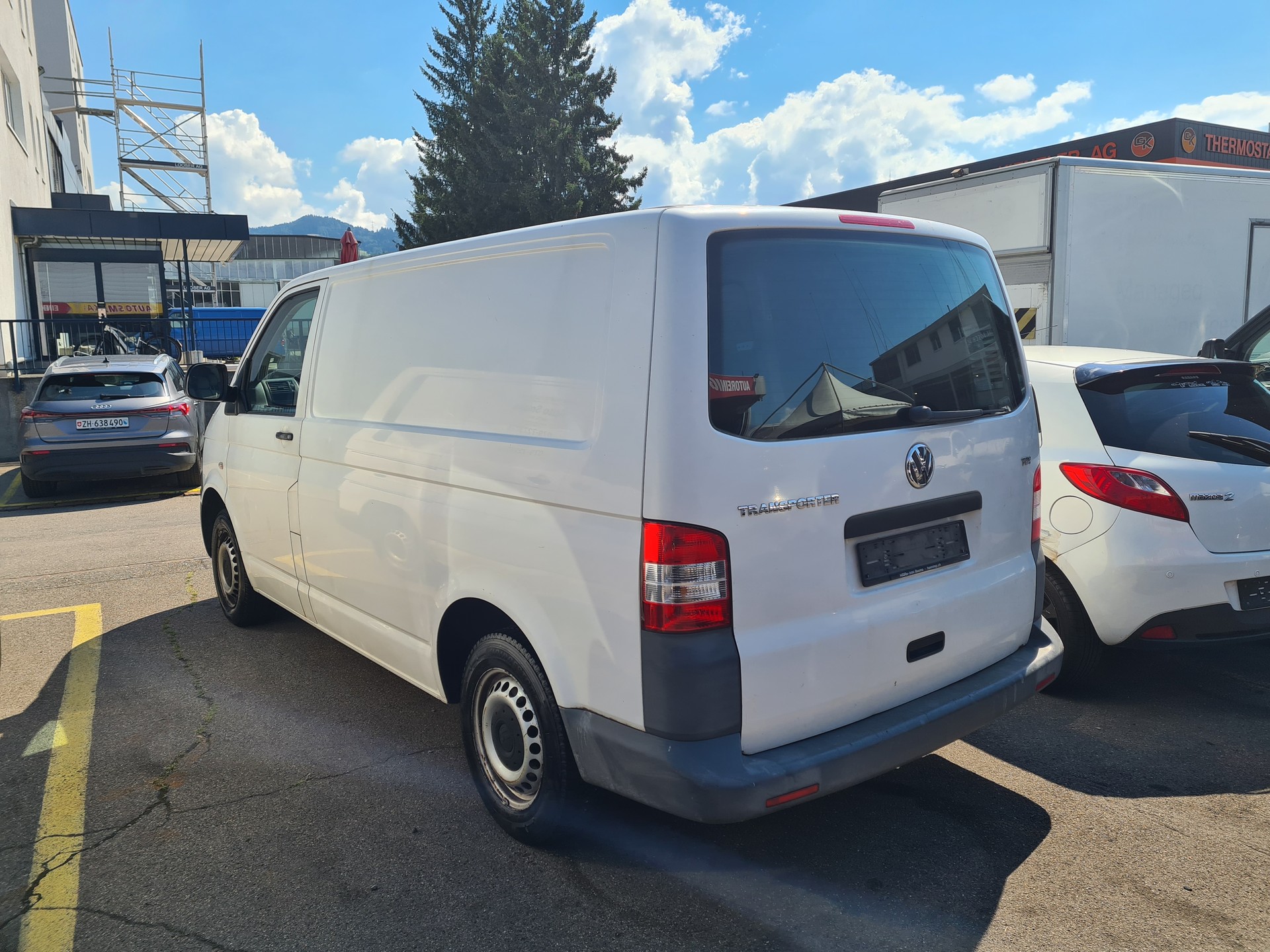 VW T5 2.0 TDI-showroom-element-2