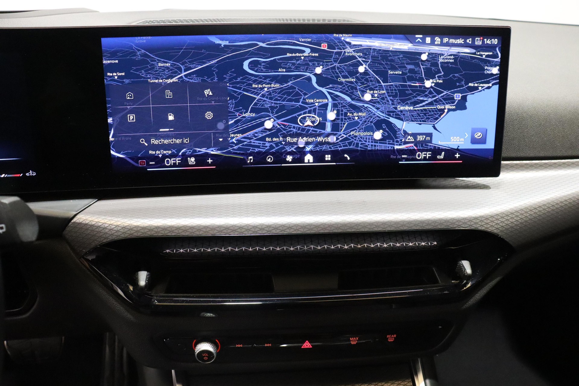 BMW 330i xDrive SAG Touring-image-16