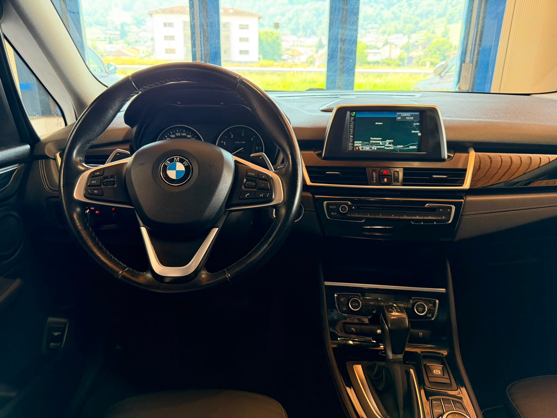BMW 220d xDrive Gran Tourer Sport Line Steptronic-image-15