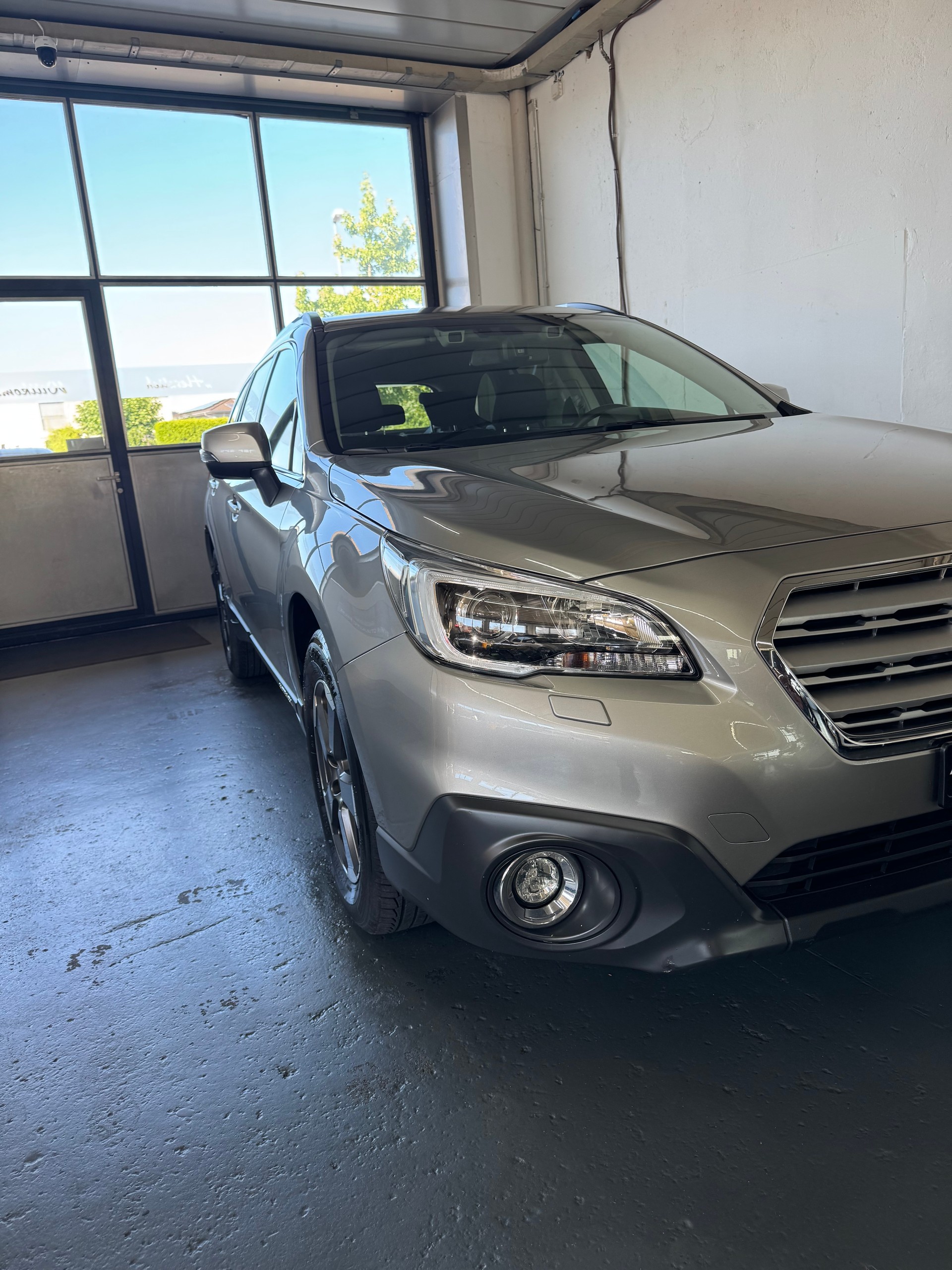 SUBARU Outback 2.0D Swiss AWD Lineartronic-showroom-element-2