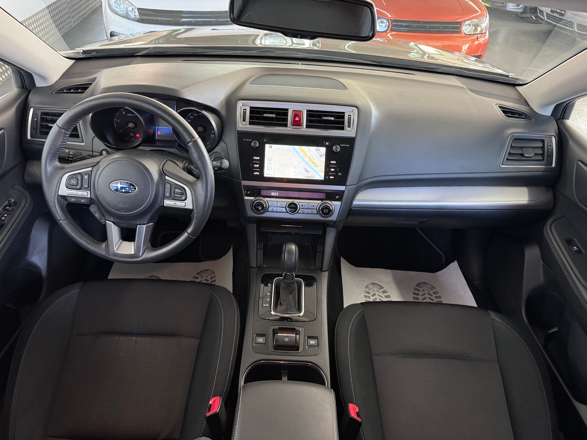 SUBARU Outback 2.0D Swiss AWD Lineartronic-image-17