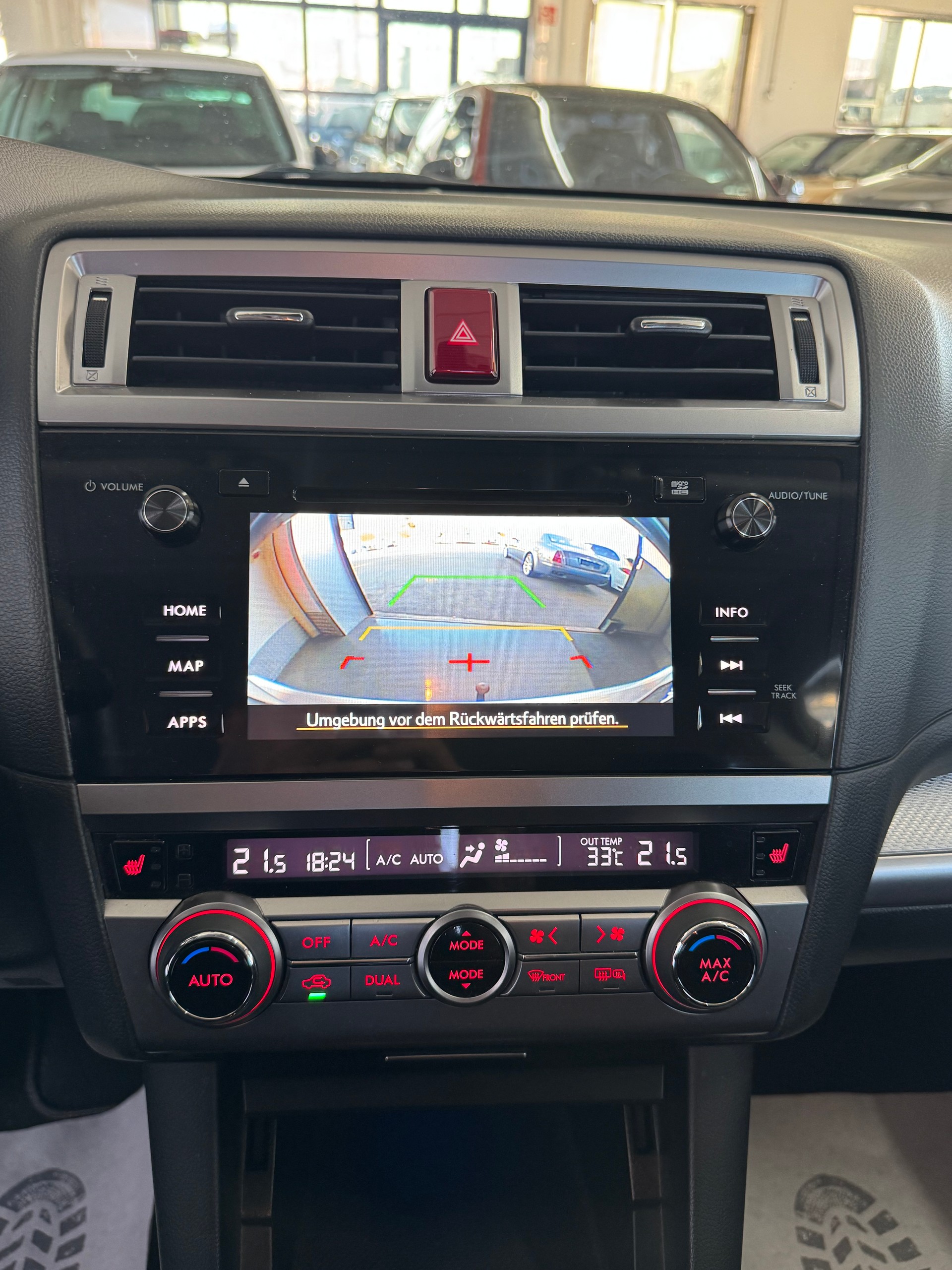 SUBARU Outback 2.0D Swiss AWD Lineartronic-image-19