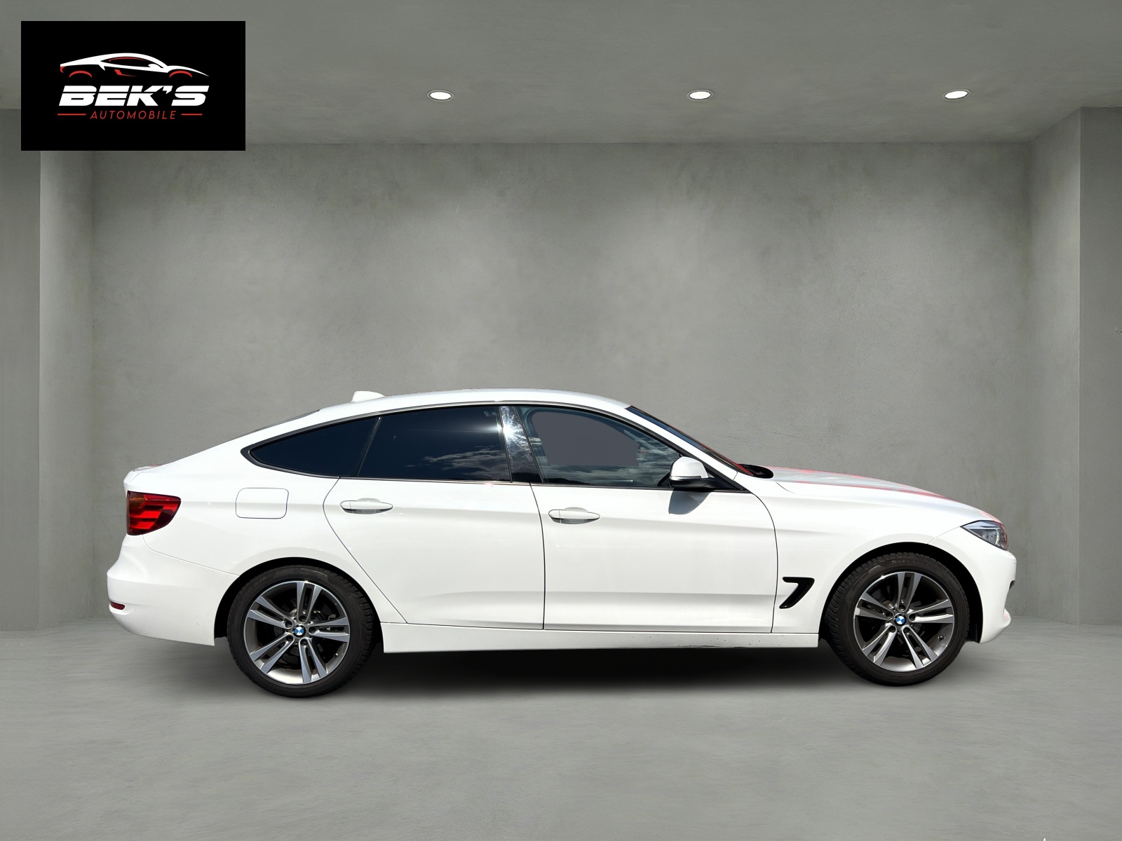 BMW 320d GT Sport Line Steptronic-image-5