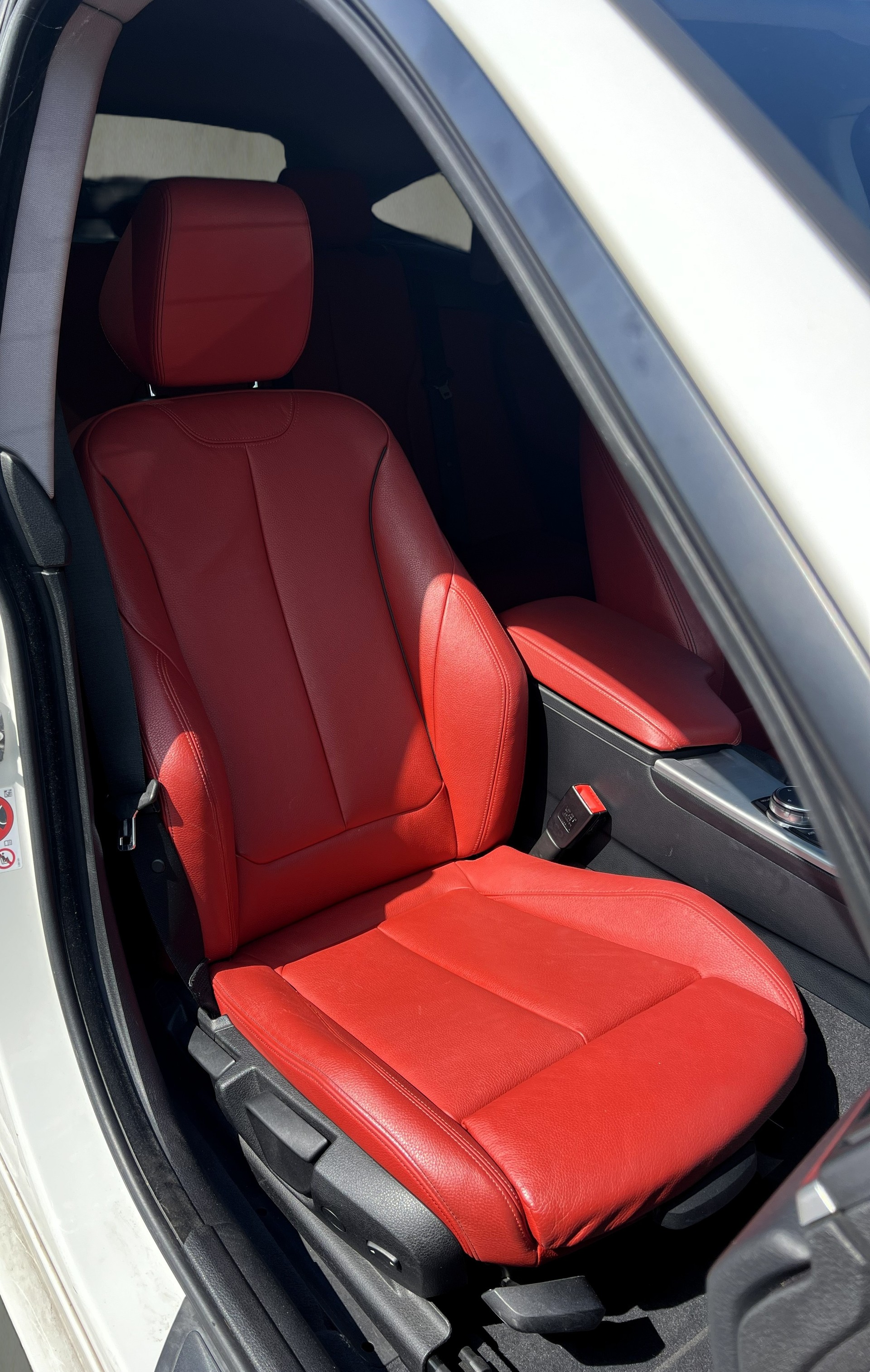 BMW 320d GT Sport Line Steptronic-image-14