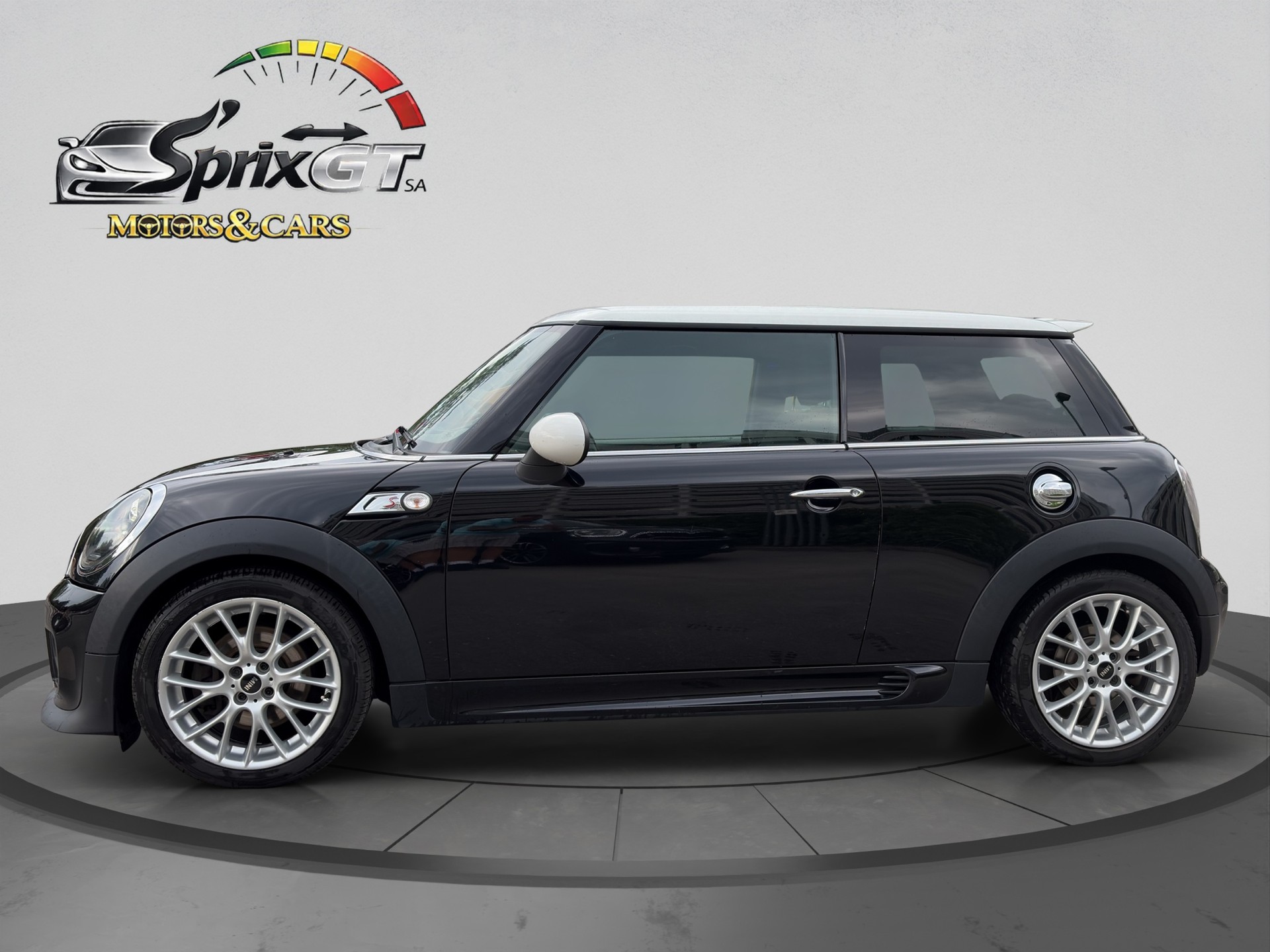 MINI Cooper S-showroom-element-2