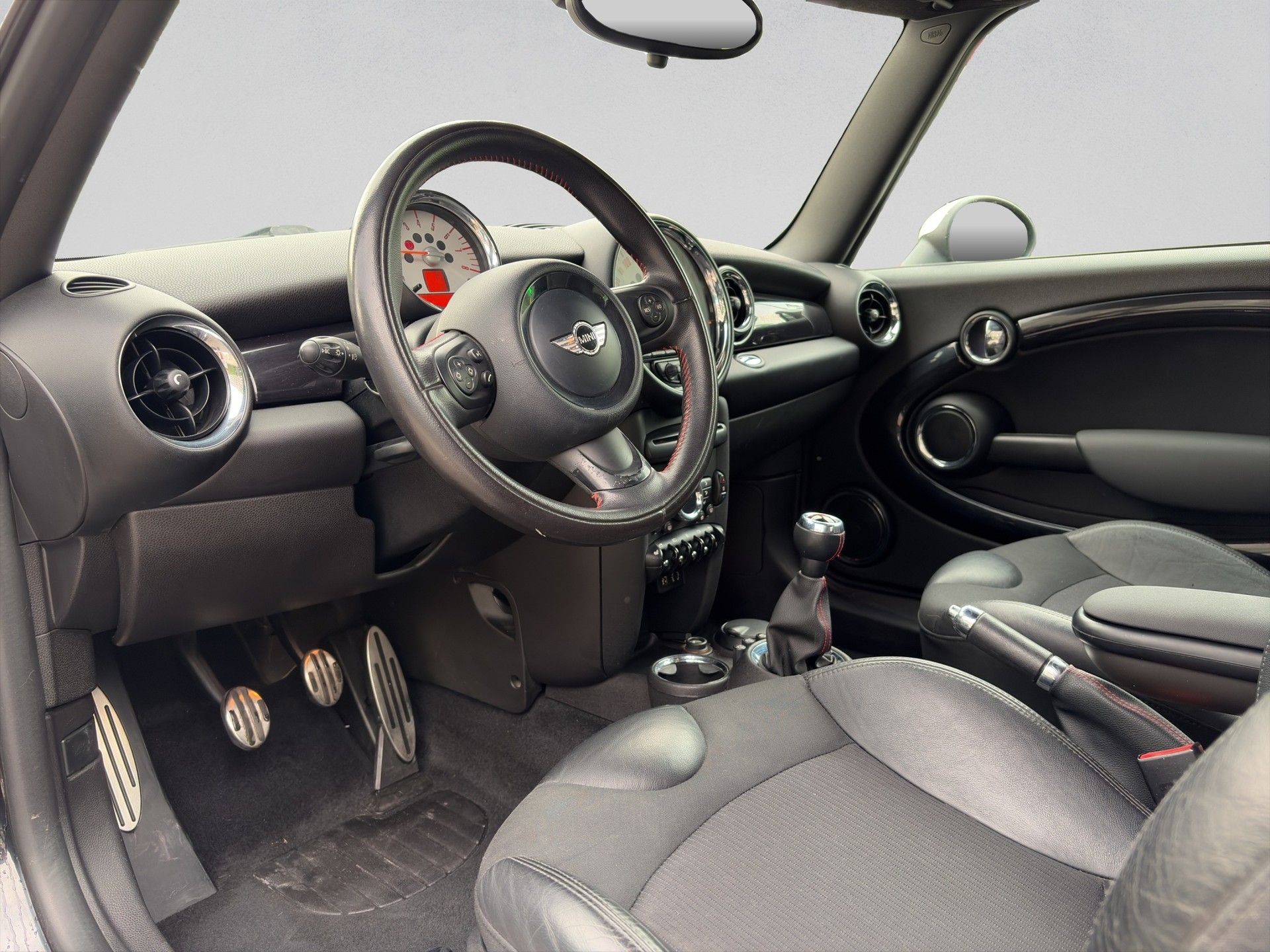 MINI Cooper S-image-9