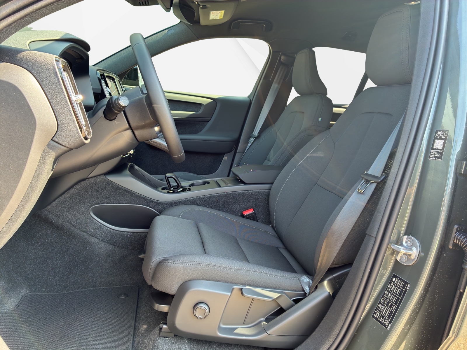 VOLVO EX40 Extended Plus-image-9