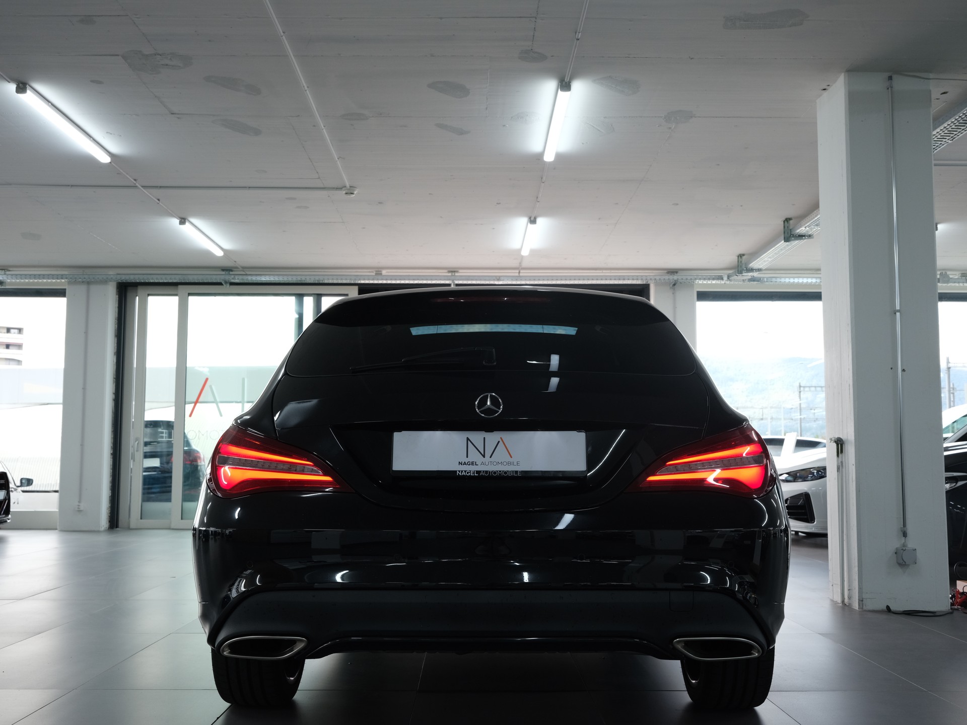 MERCEDES-BENZ CLA Shooting Brake 200 AMG Line 7G-DCT *Panorama* *Rückfahrkamera* *Night Star*-showroom-element-3