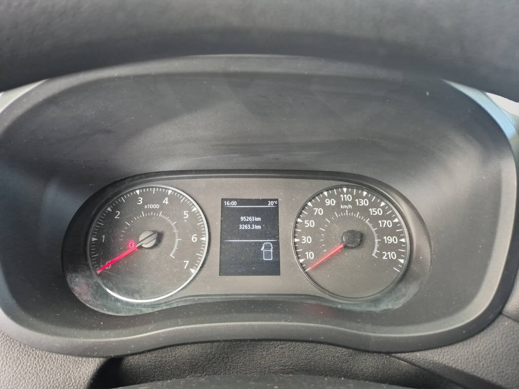 RENAULT Master Kombi 3.0 t L1H1 2.3 dCi 135 TwinTurbo-image-10