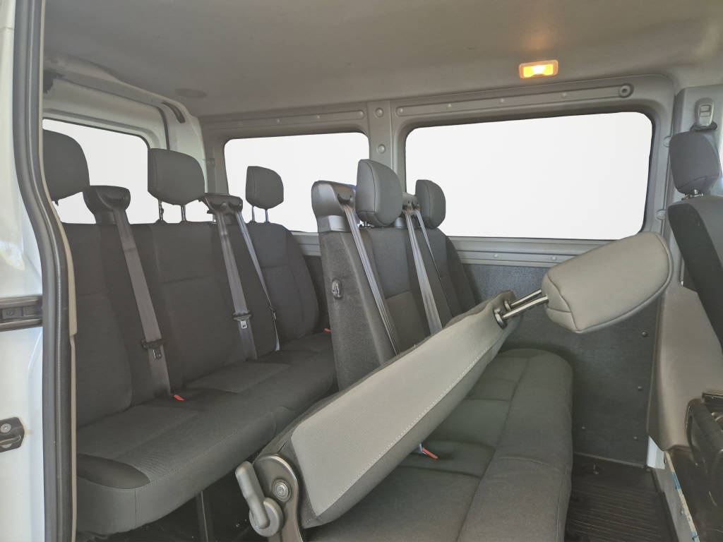 RENAULT Master Kombi 3.0 t L1H1 2.3 dCi 135 TwinTurbo-image-16