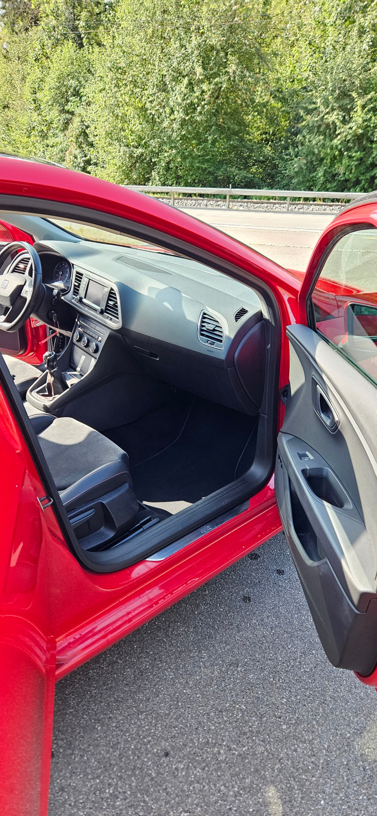 SEAT Leon 1.4 TSI FR-image-14
