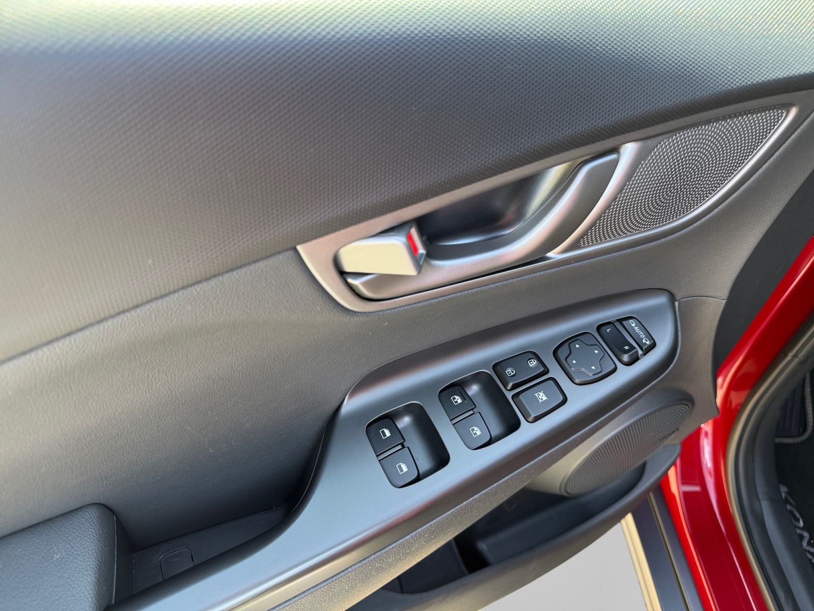 HYUNDAI Kona EV 64 kWh Vertex-image-11
