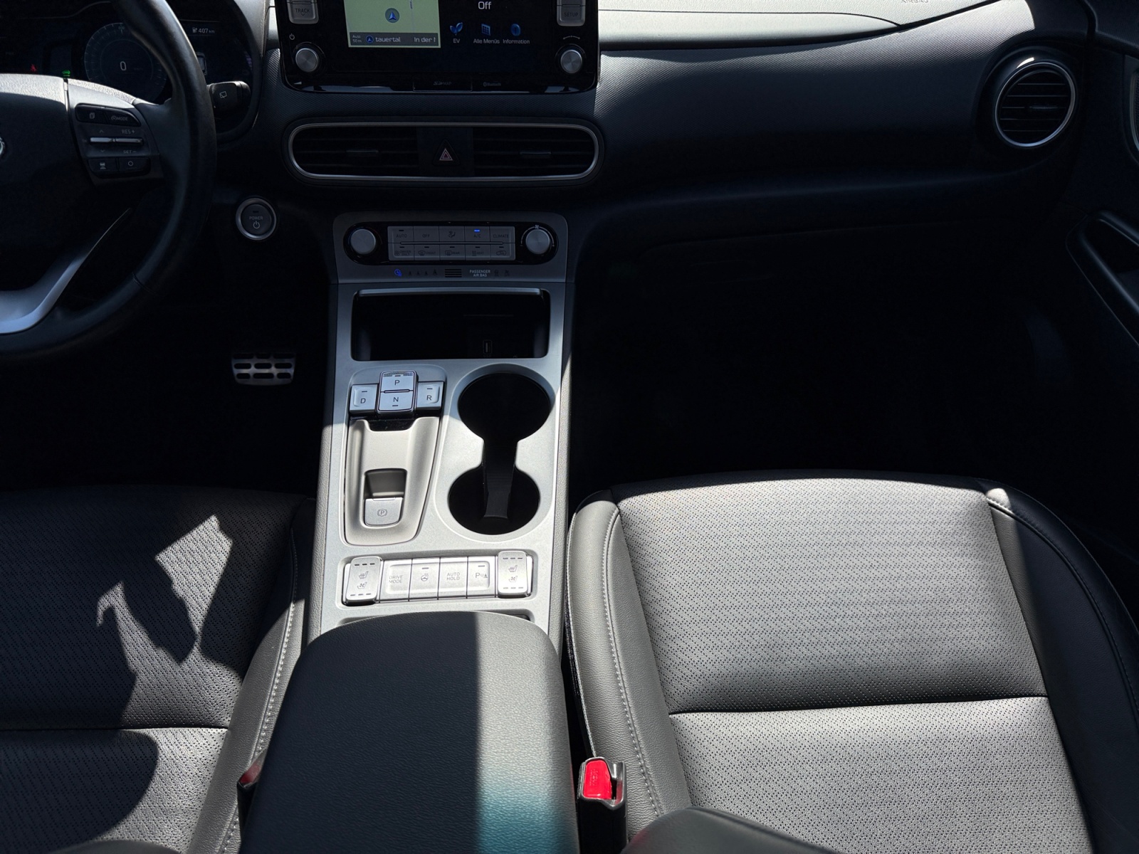 HYUNDAI Kona EV 64 kWh Vertex-image-14