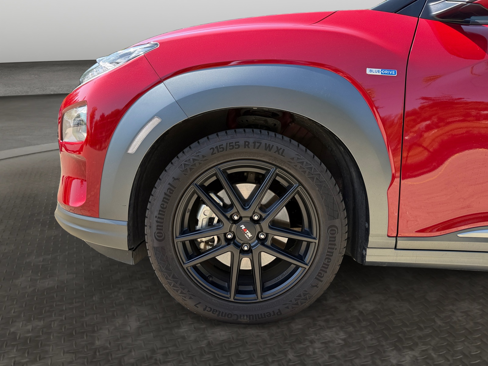 HYUNDAI Kona EV 64 kWh Vertex-image-9