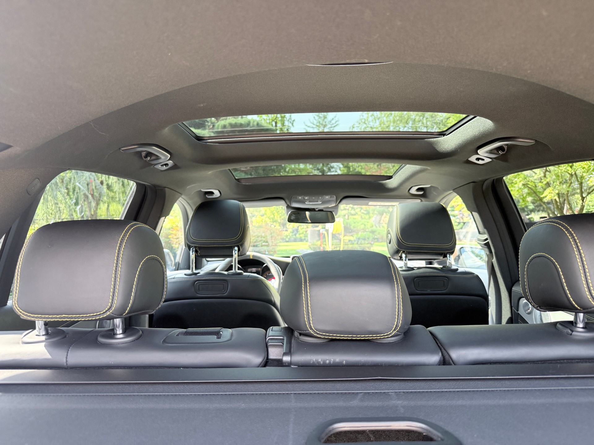 MERCEDES-BENZ GLC 63 S AMG Edition 1 4Matic+ 9G-Tronic-image-11