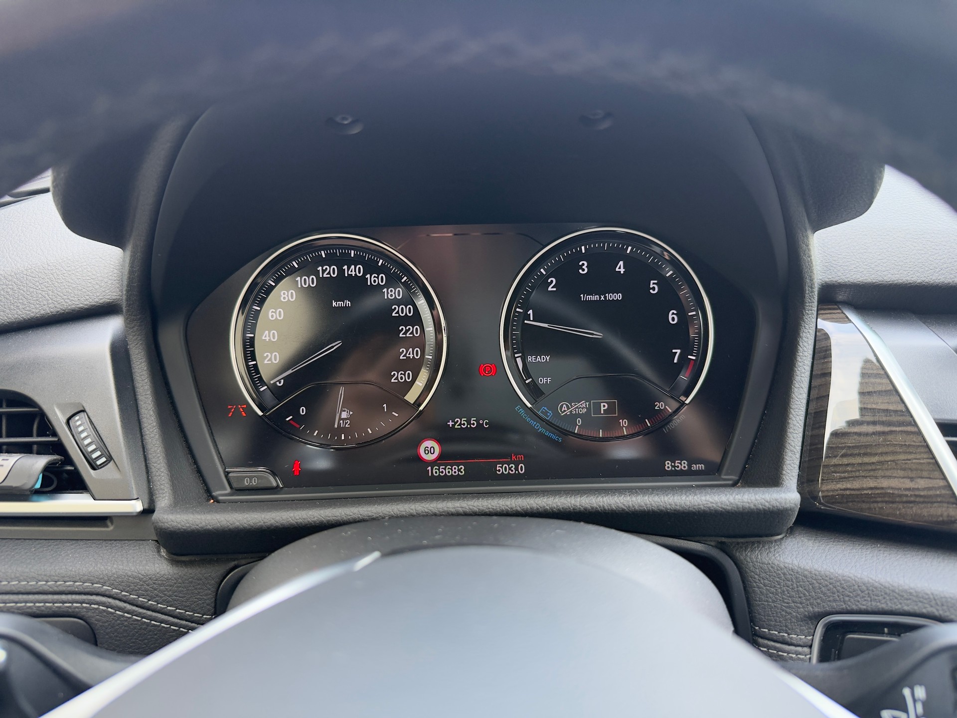 BMW 220i Gran Tourer M-Packet)-image-12