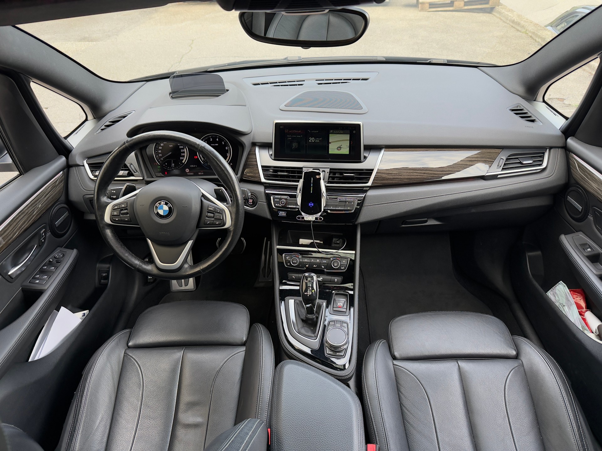 BMW 220i Gran Tourer M-Packet)-image-11