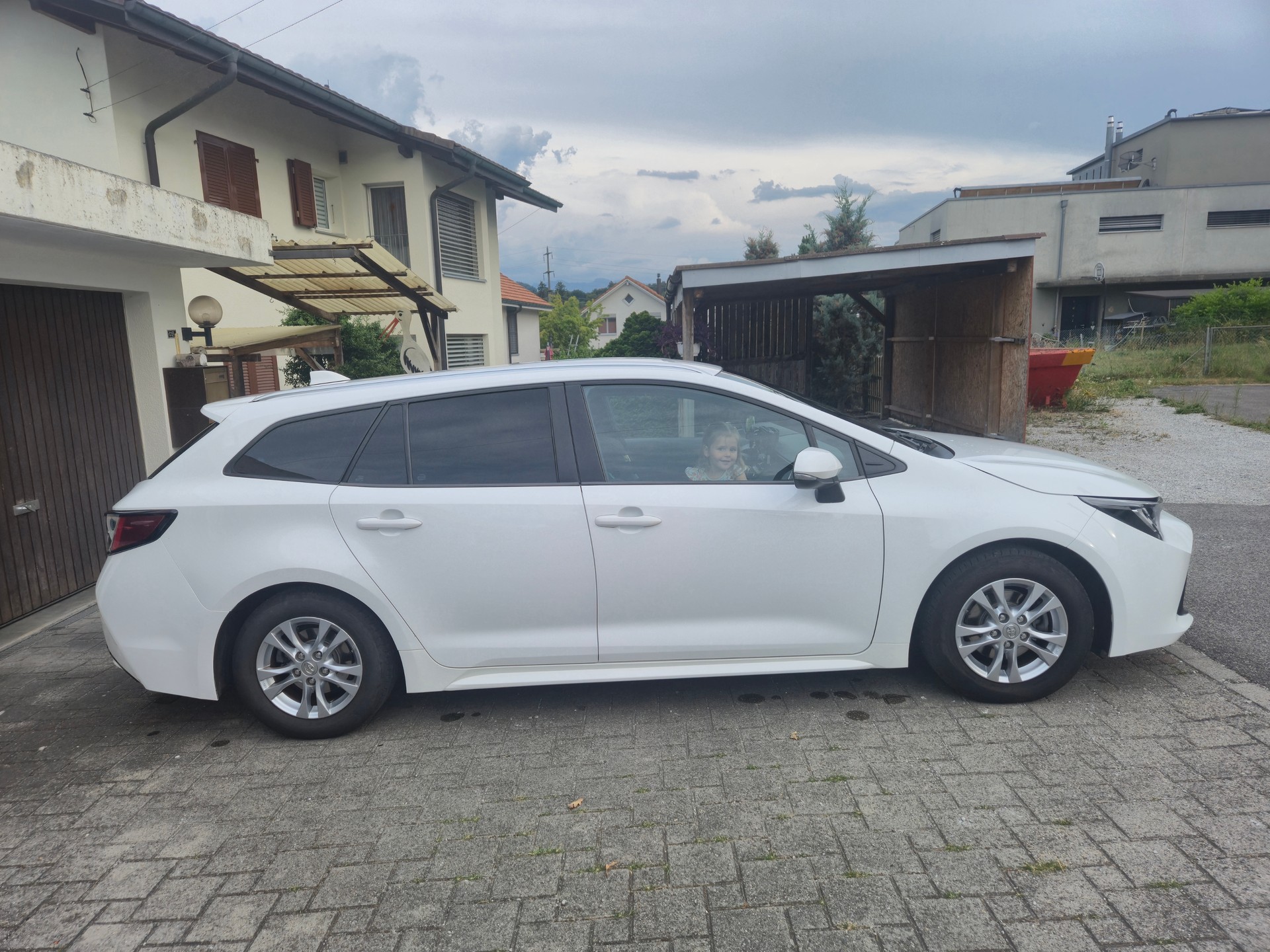 TOYOTA 1.8 HSD Comfort-image-3