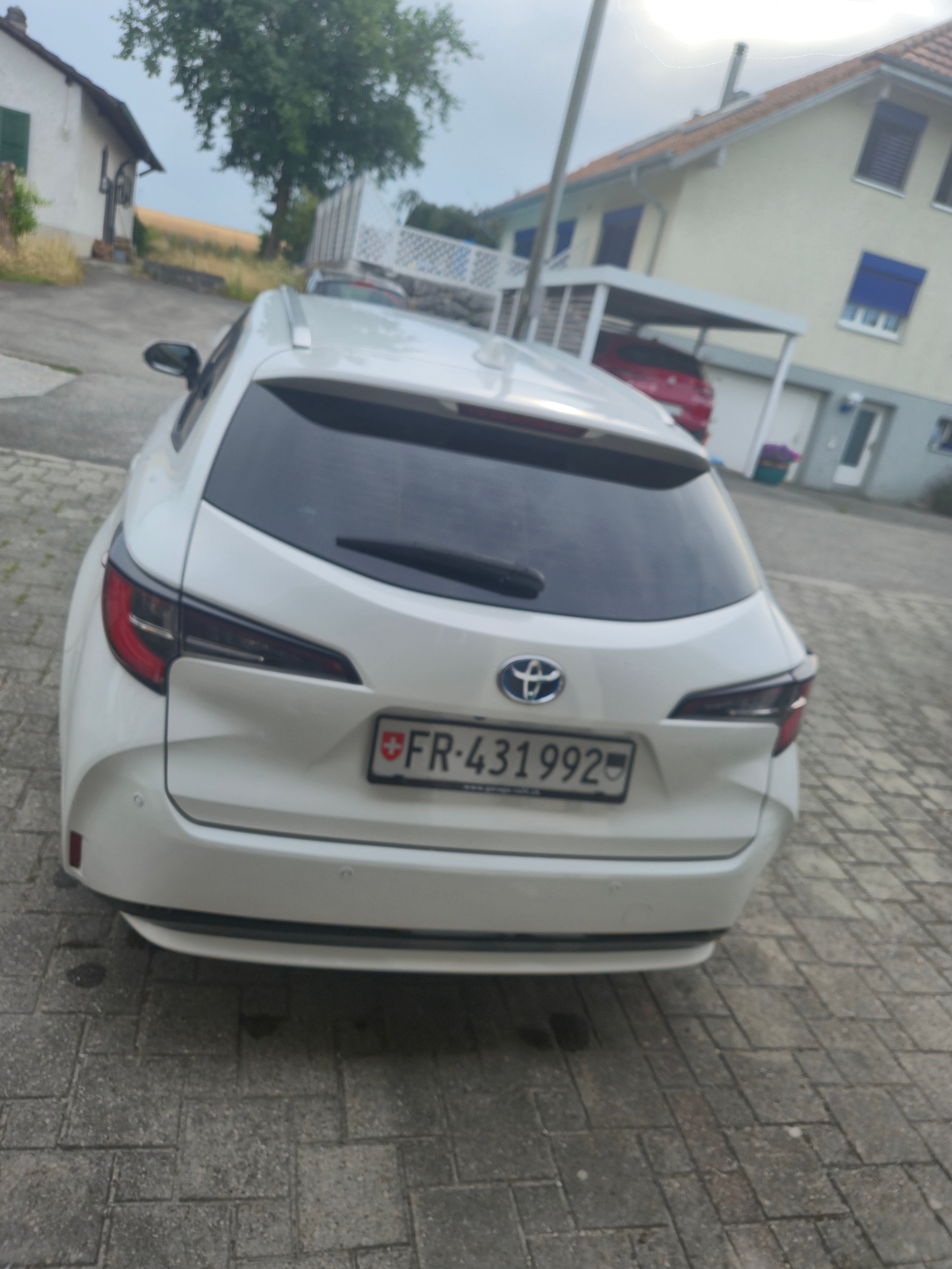 TOYOTA 1.8 HSD Comfort-image-2