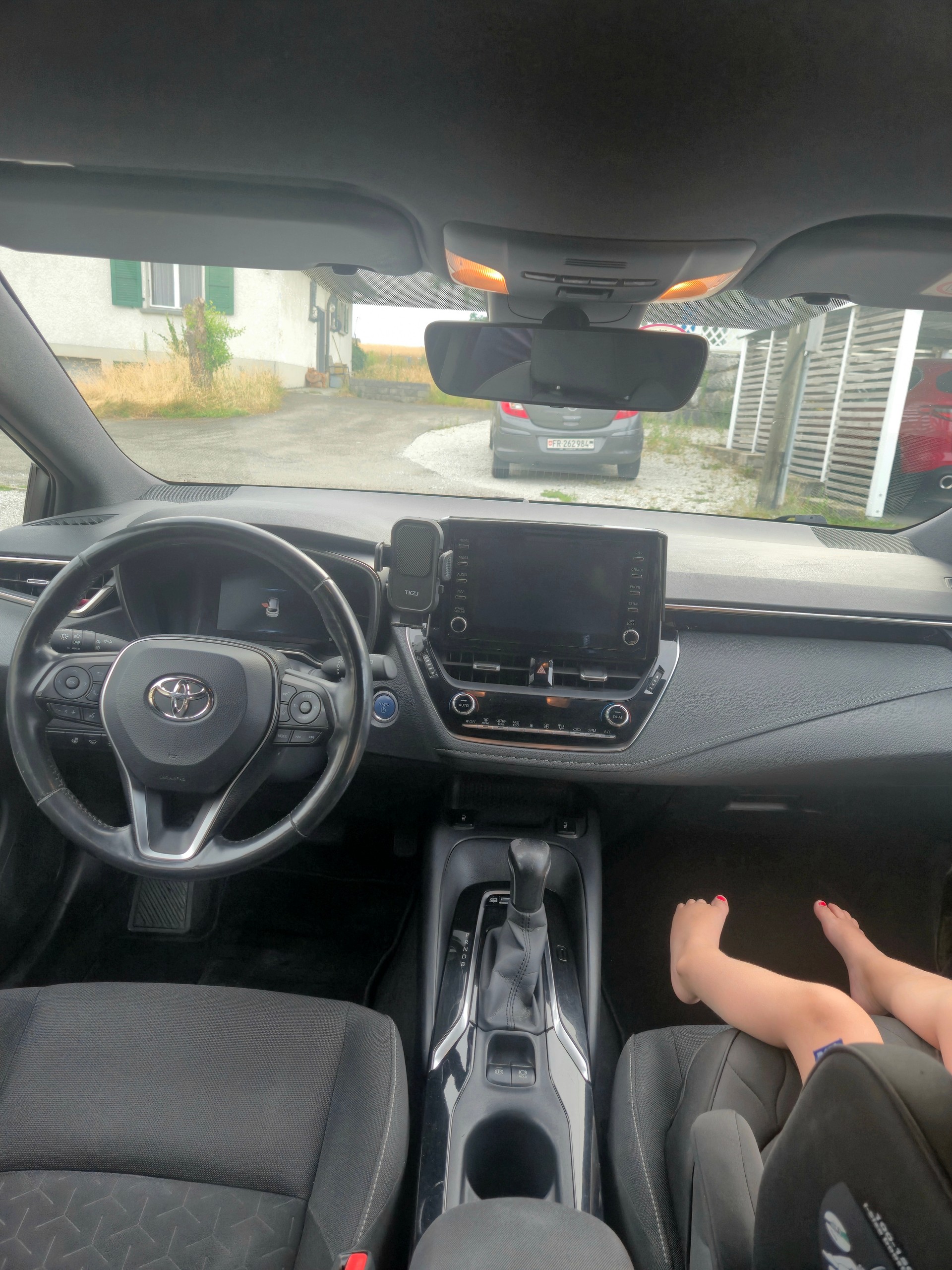 TOYOTA 1.8 HSD Comfort-image-5