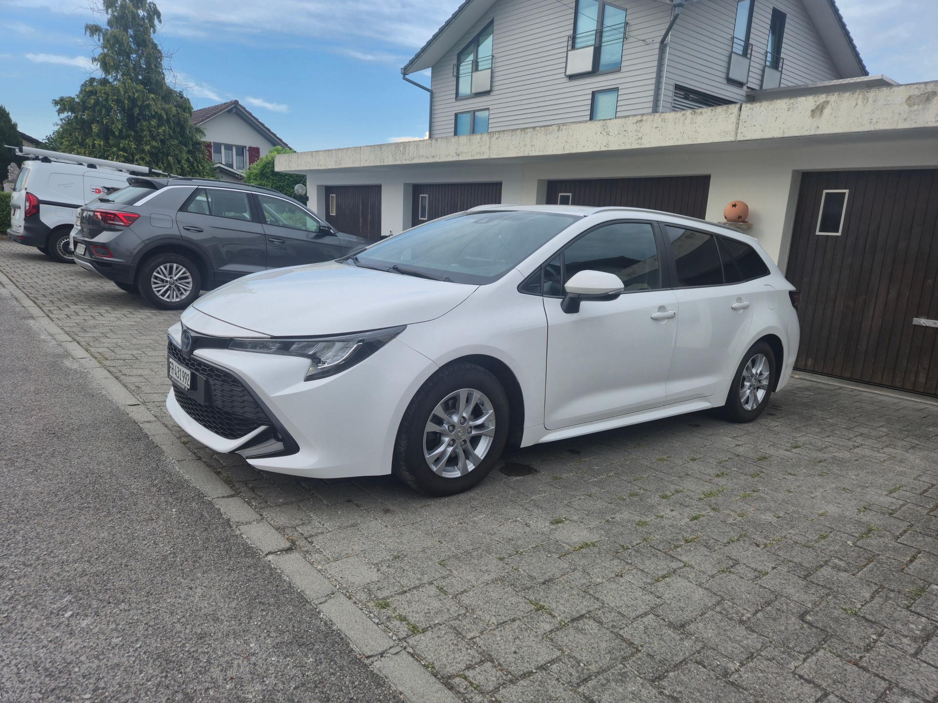 TOYOTA 1.8 HSD Comfort