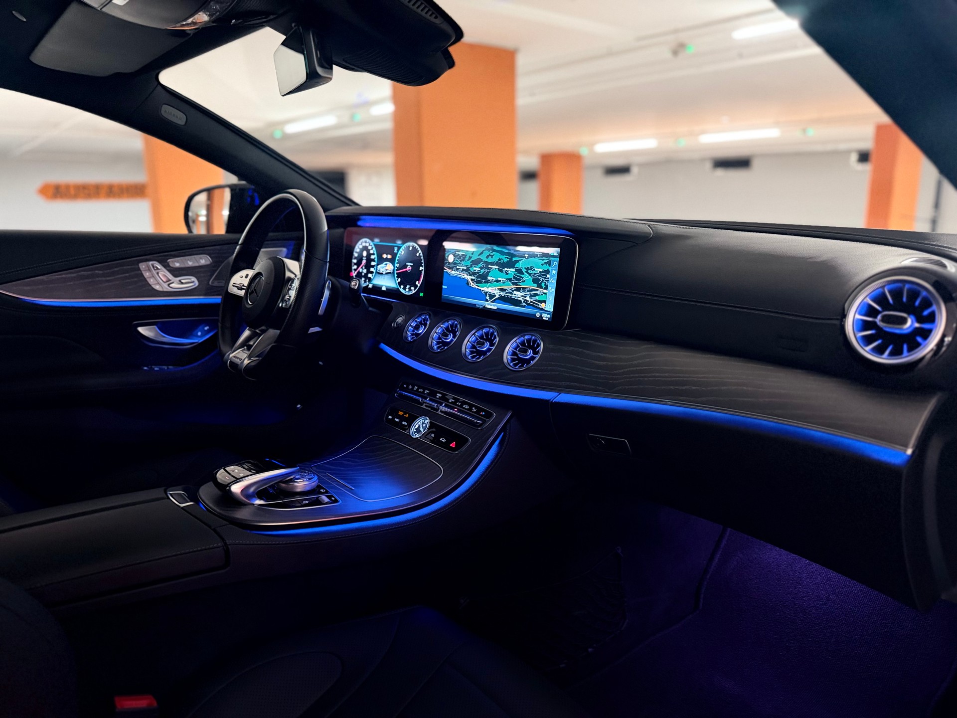MERCEDES-BENZ CLS 350 d AMG Line 4Matic 9G-Tronic-image-15