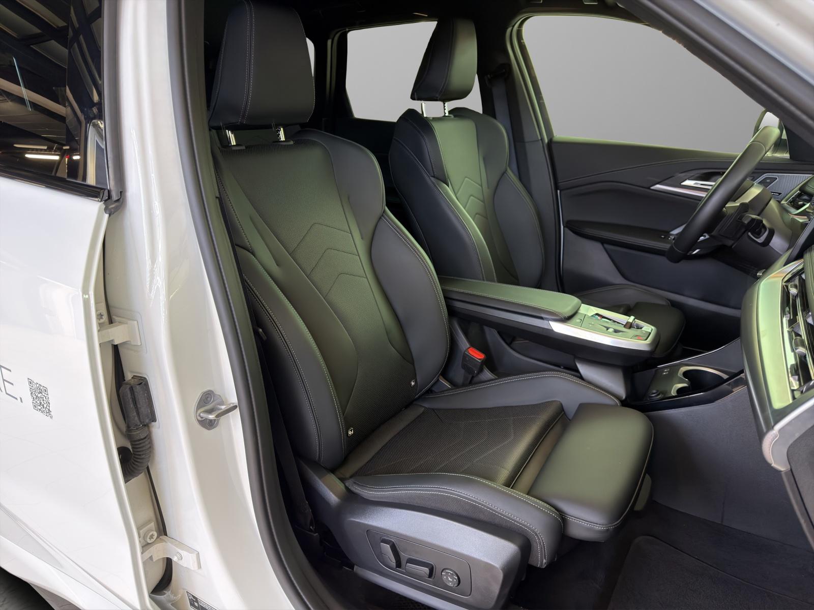 BMW X1 23i xDrive M-SportPaket-image-17