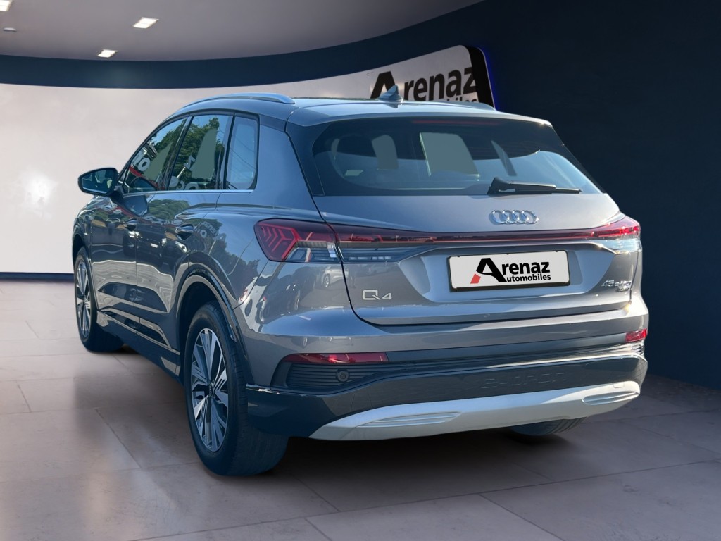 AUDI Q4 e-tron 45 quattro-showroom-element-2