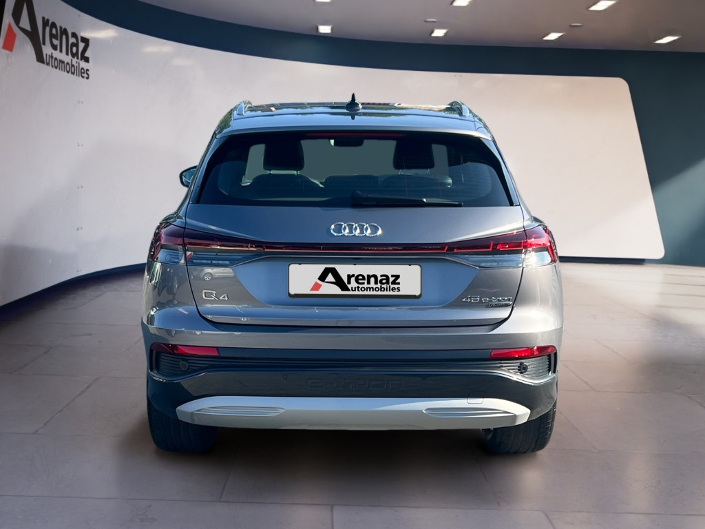AUDI Q4 e-tron 45 quattro-showroom-element-3