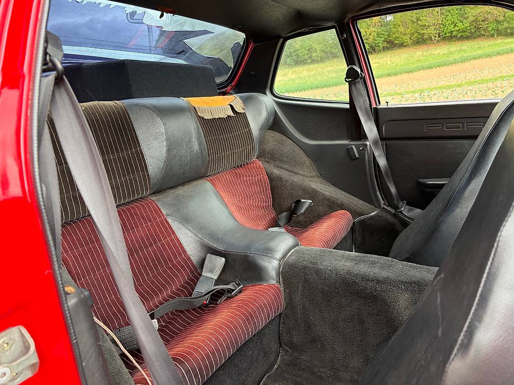 PORSCHE 944-image-2