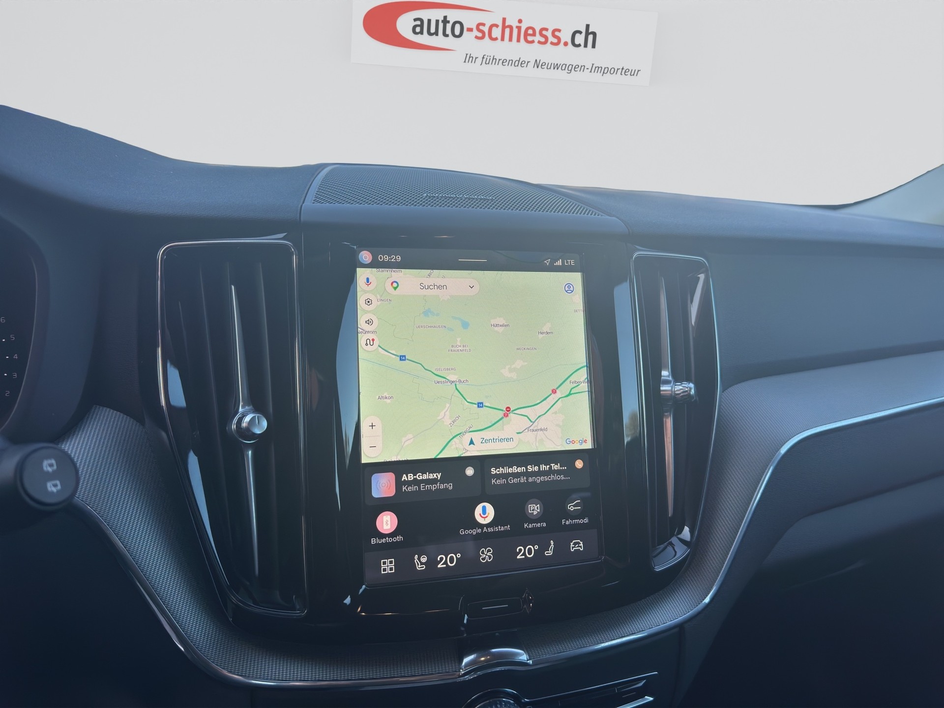 VOLVO XC60 B5 Benzin Mild Hybrid AWD Core Geartronic-image-13