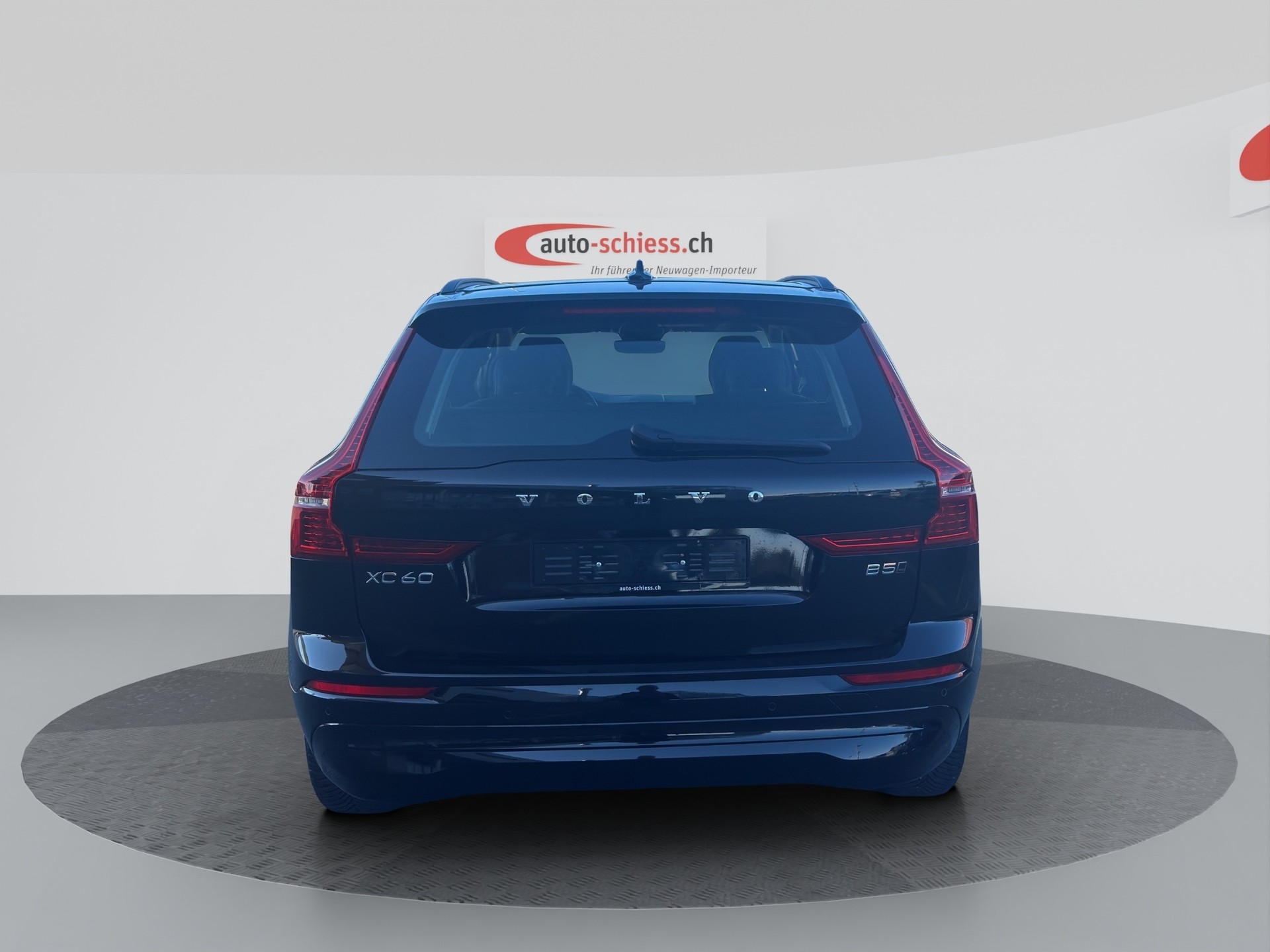 VOLVO XC60 B5 Benzin Mild Hybrid AWD Core Geartronic-showroom-element-2