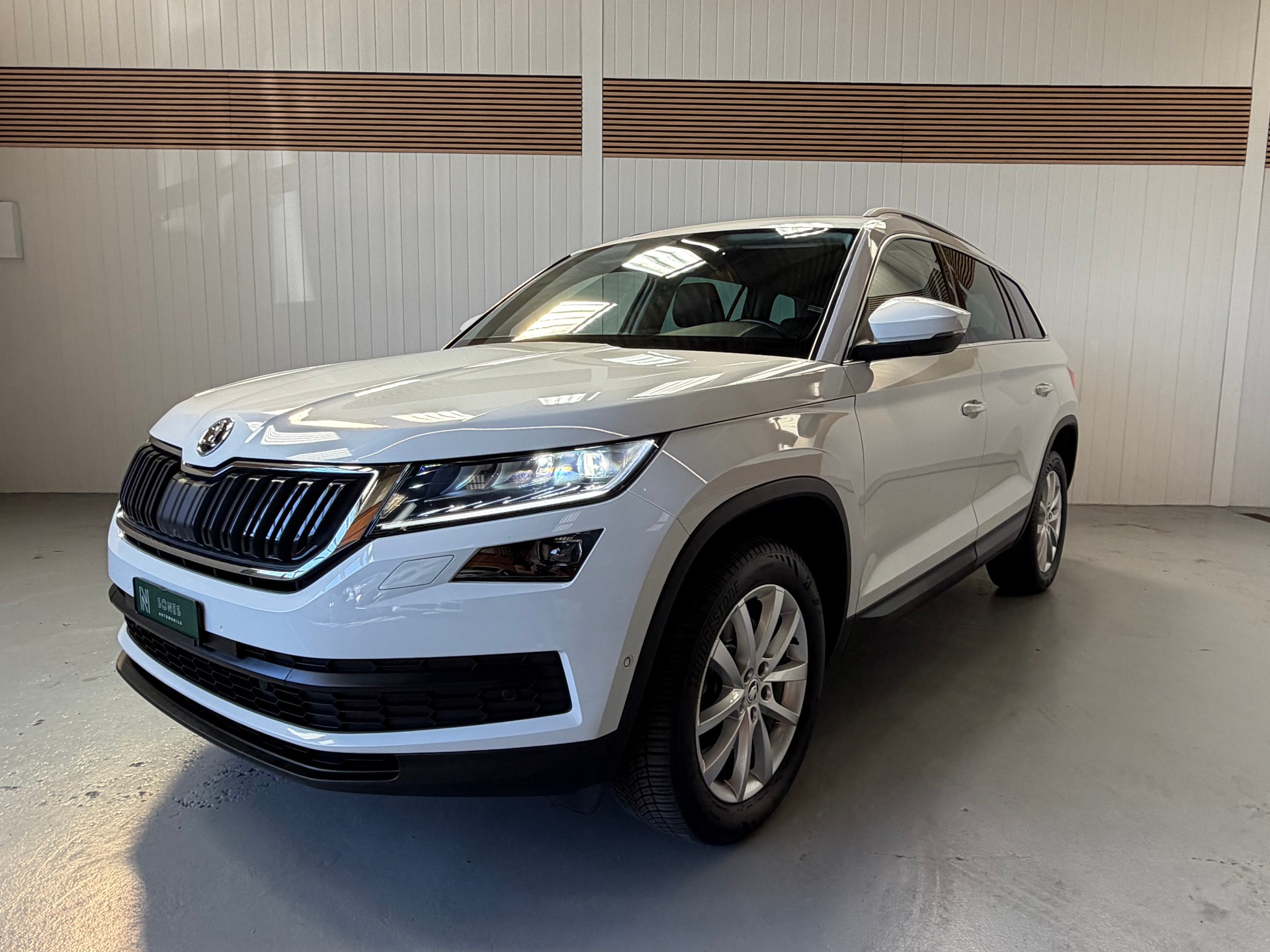 SKODA Kodiaq 2.0 TDI SCR Style 7Plätzer 4x4 DSG frisch ab Service & MfK-image-24