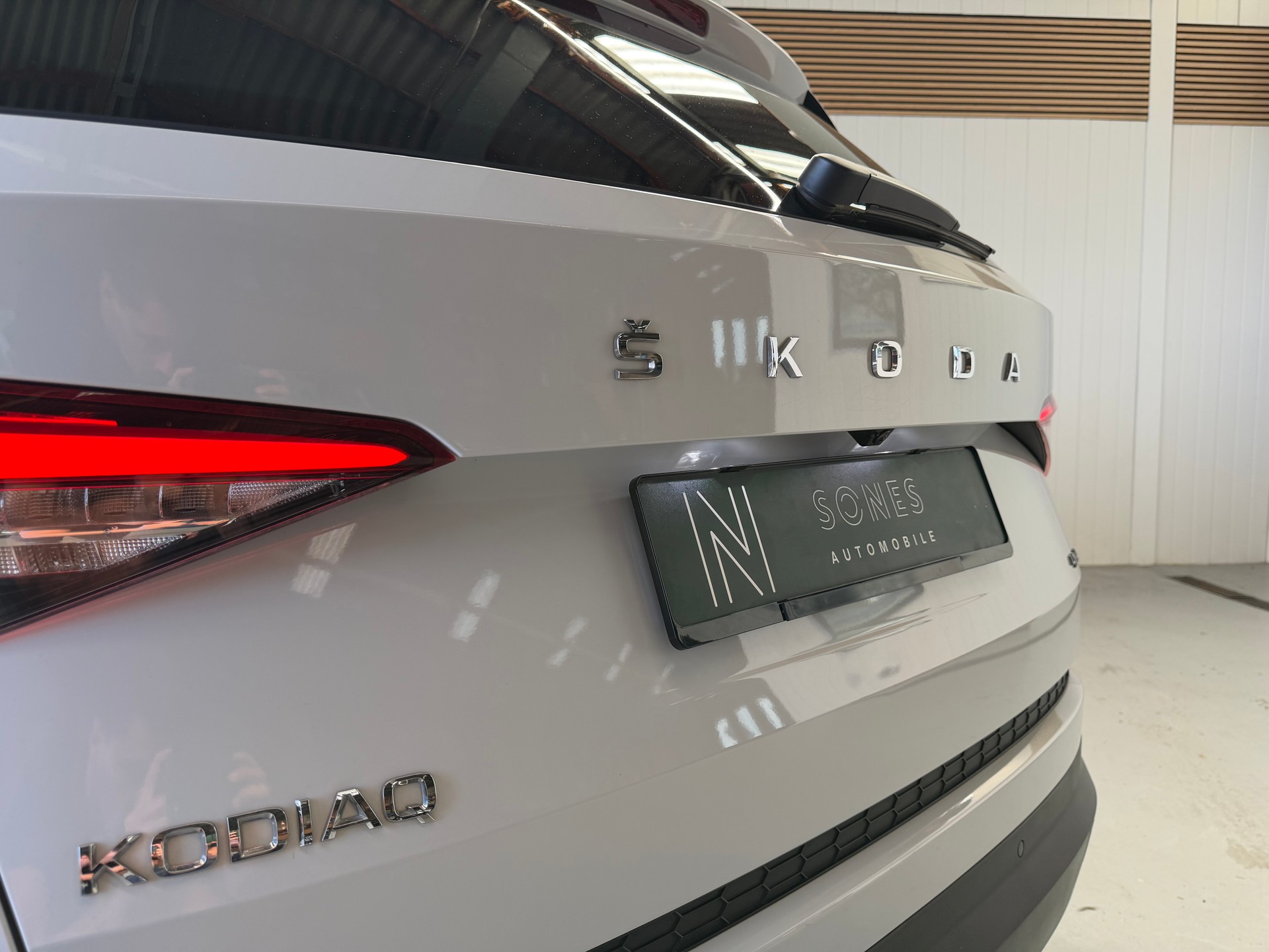 SKODA Kodiaq 2.0 TDI SCR Style 7Plätzer 4x4 DSG frisch ab Service & MfK-image-23