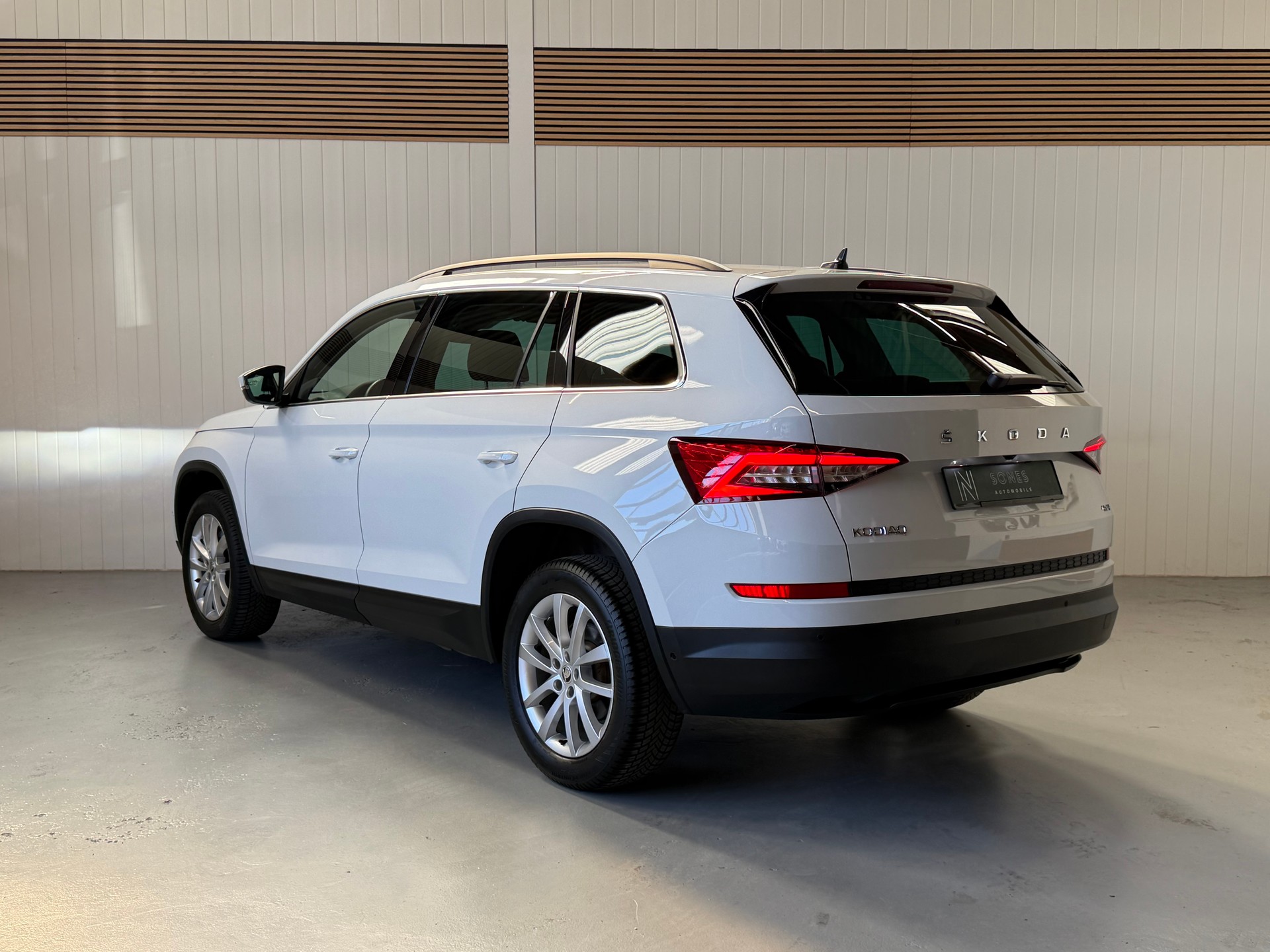 SKODA Kodiaq 2.0 TDI SCR Style 7Plätzer 4x4 DSG frisch ab Service & MfK-showroom-element-2