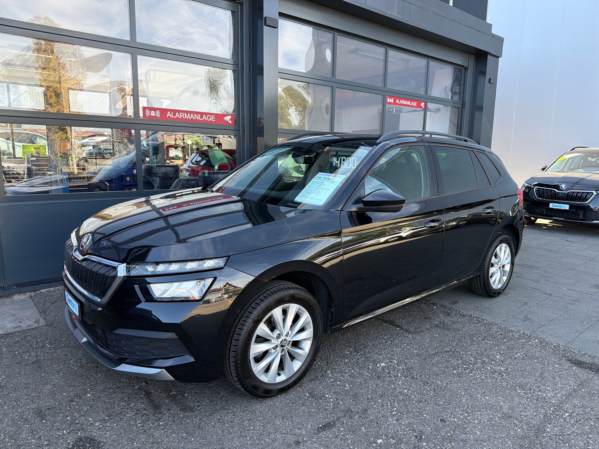 SKODA Kamiq 1.0 TSI Ambition-showroom-element-1