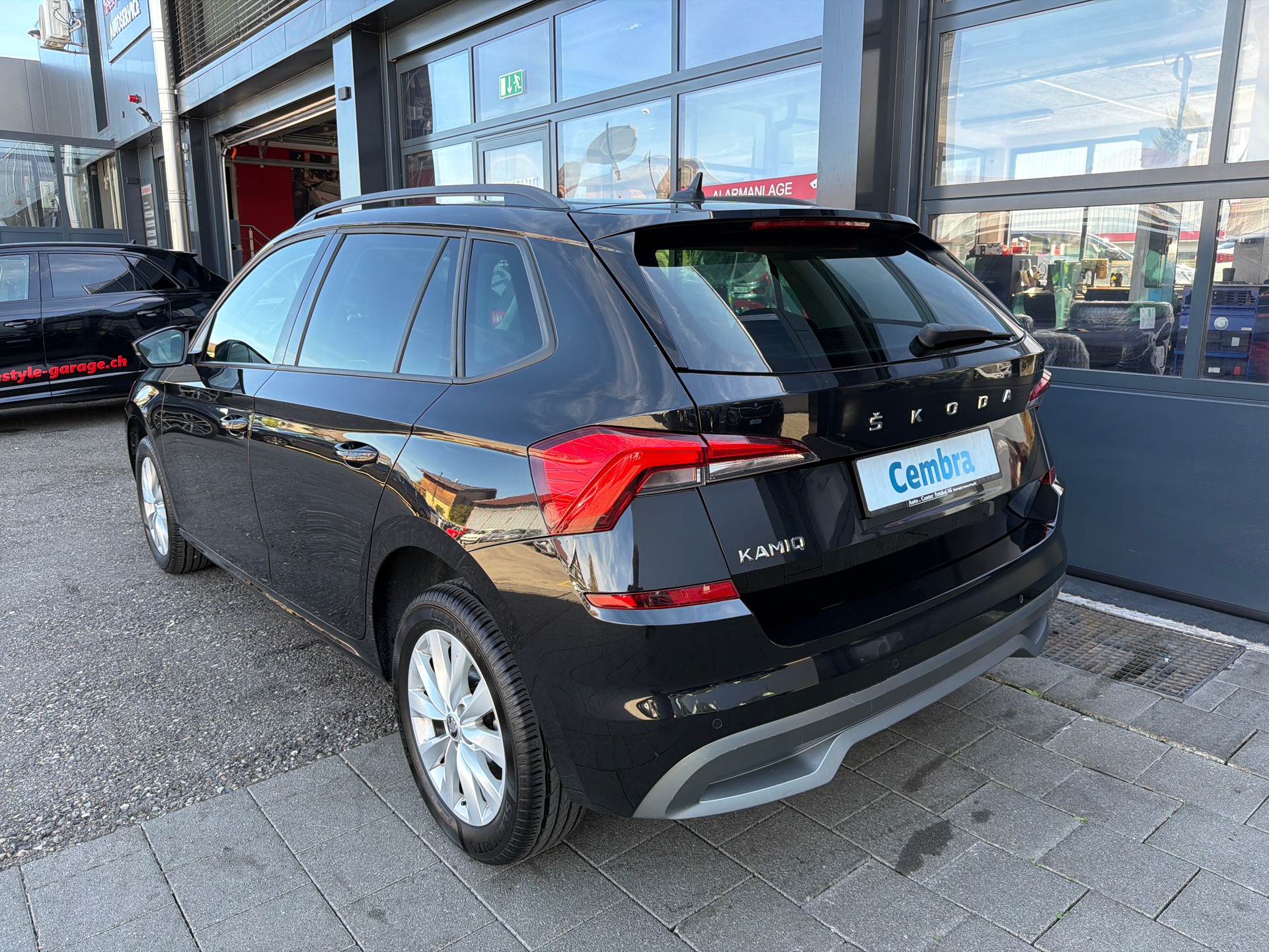 SKODA Kamiq 1.0 TSI Ambition-showroom-element-3